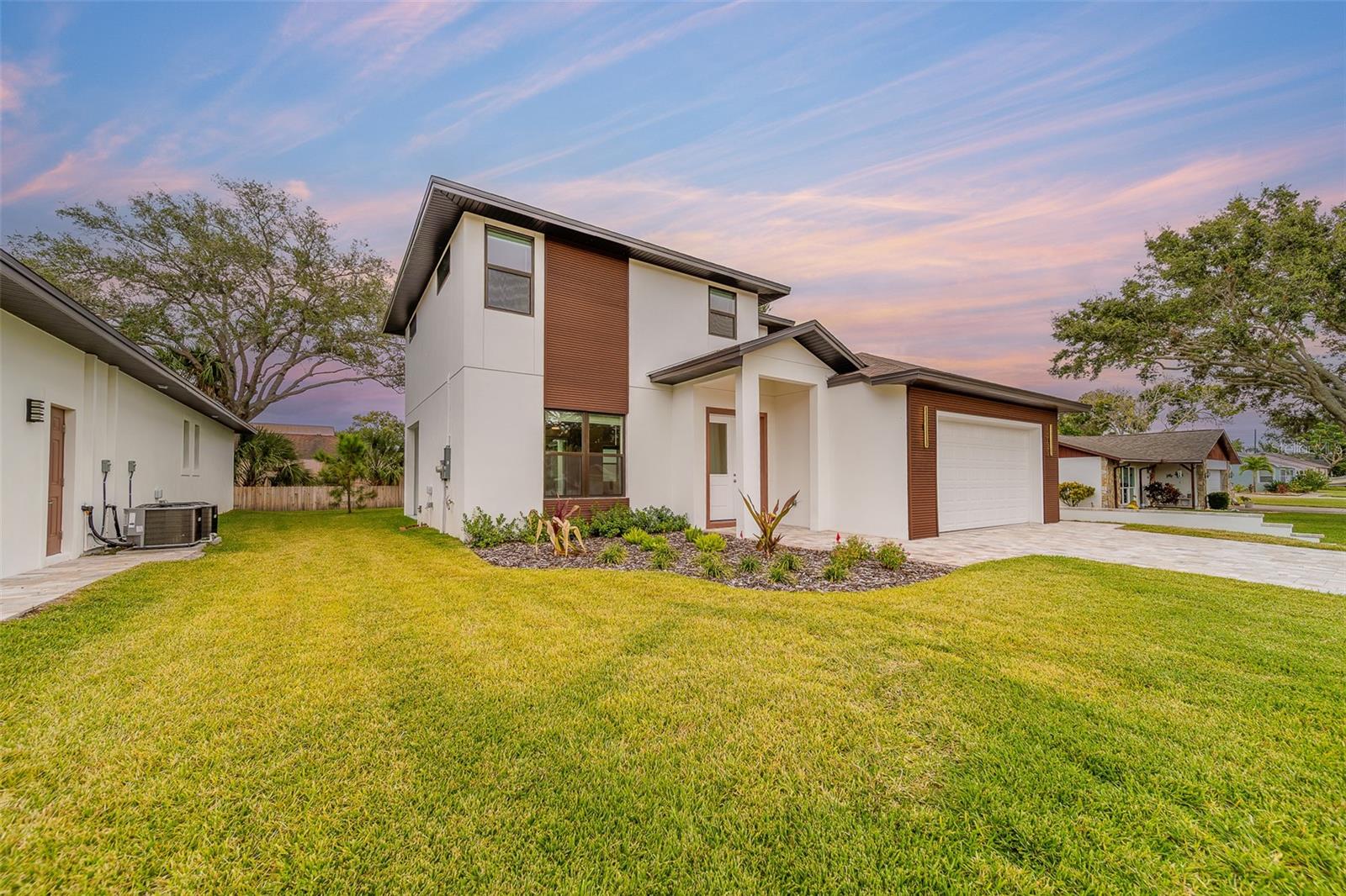 Image 55 of 67 For 14723 Sunset Drive