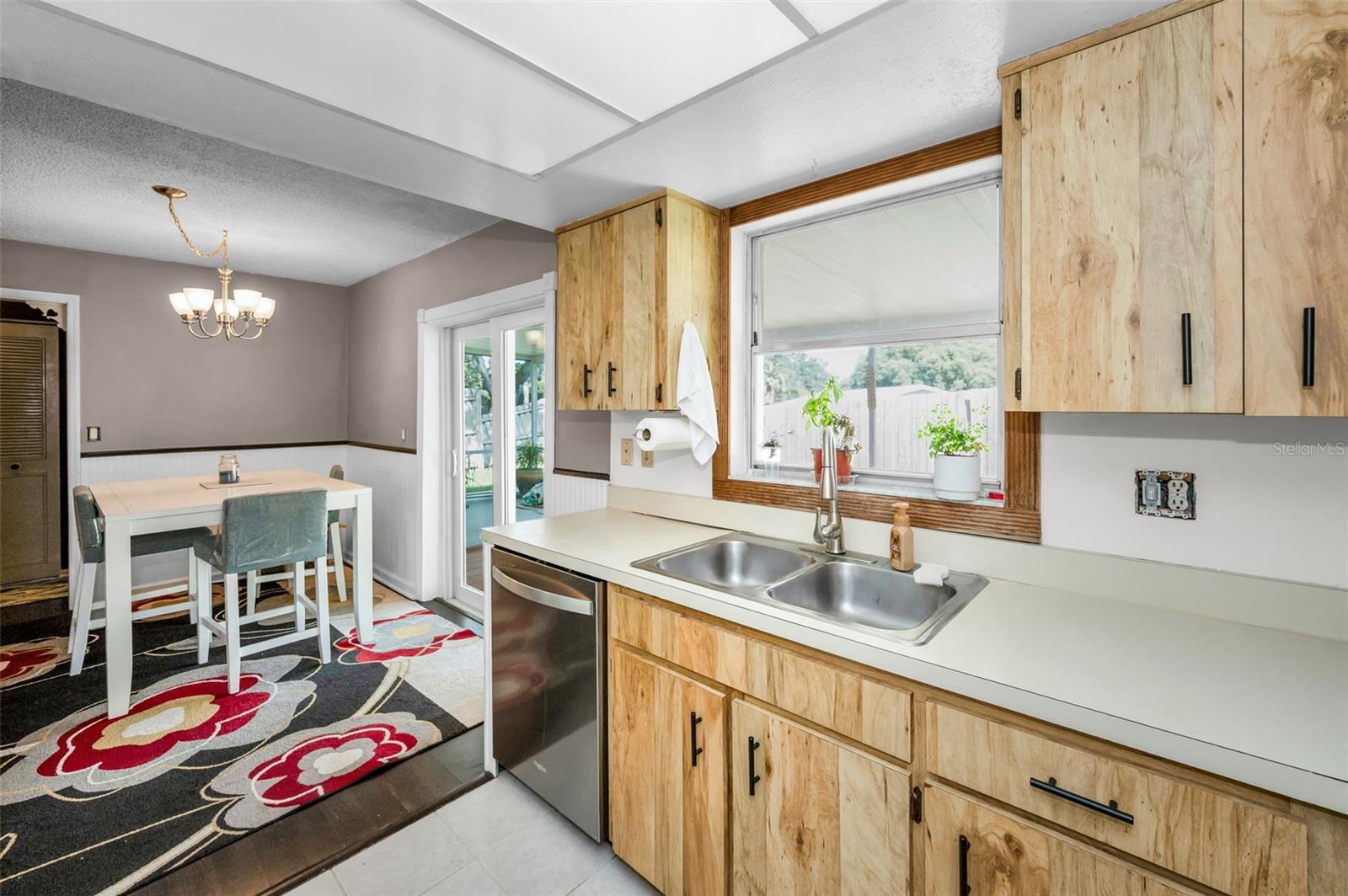 Image 11 of 26 For 1465 Windmoor Drive