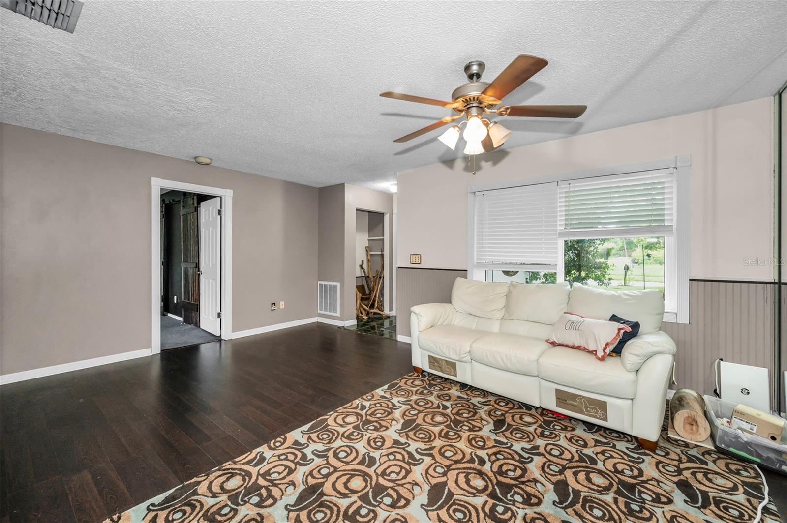 Image 3 of 26 For 1465 Windmoor Drive