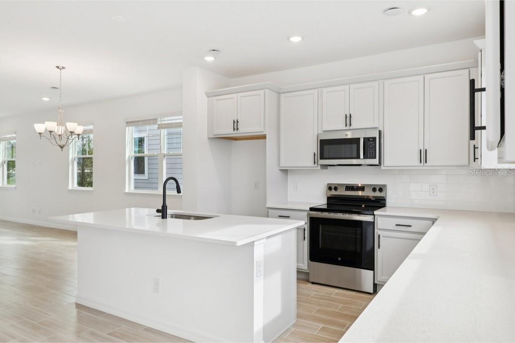 Image 13 of 36 For 17580 Northlake Grove Drive