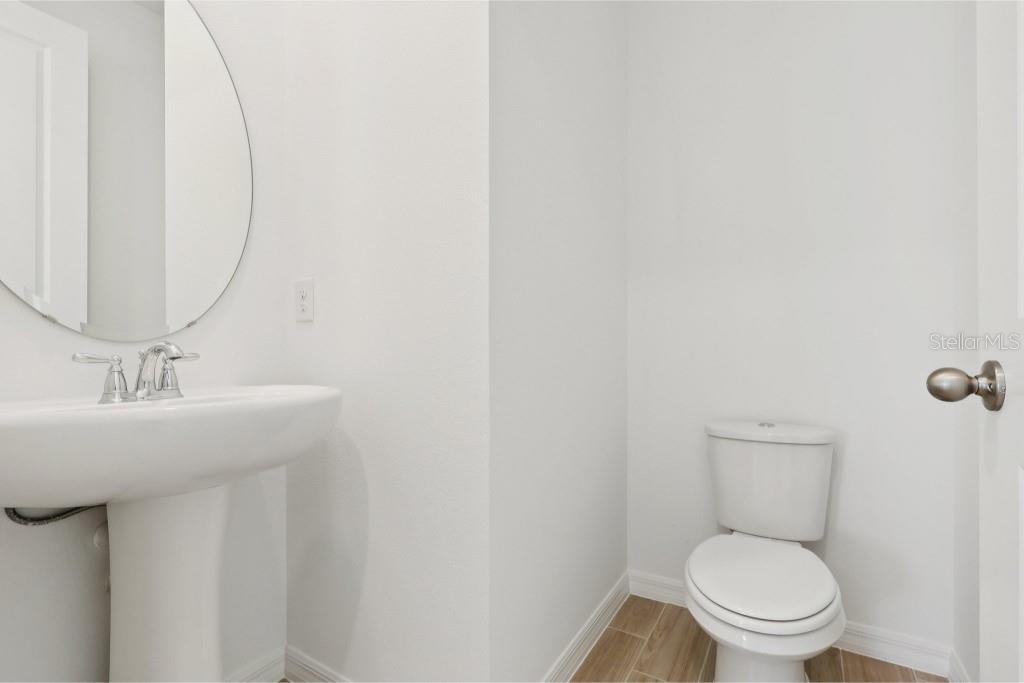 Image 17 of 36 For 17580 Northlake Grove Drive