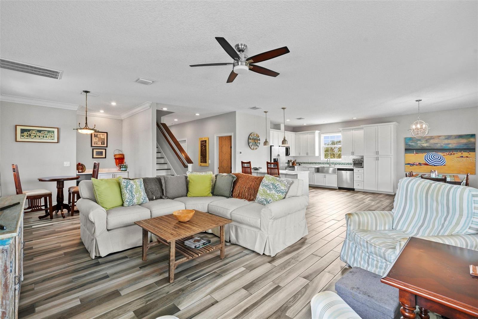 Image 10 of 84 For 204 21st Avenue