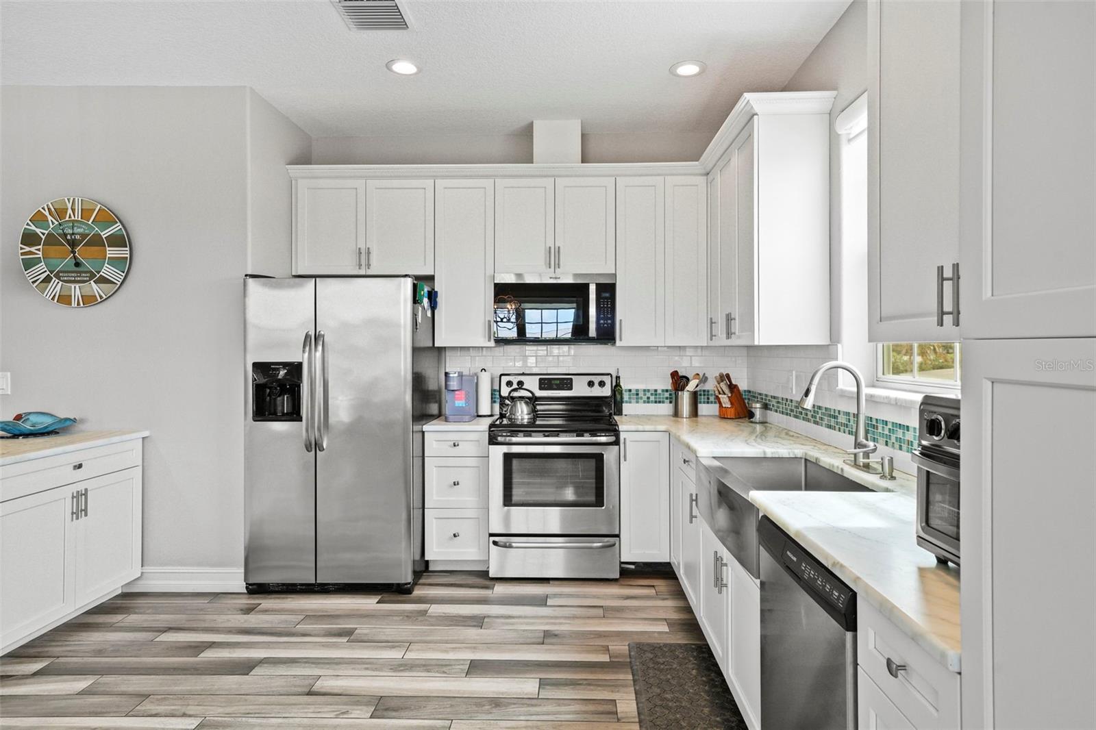 Image 14 of 84 For 204 21st Avenue