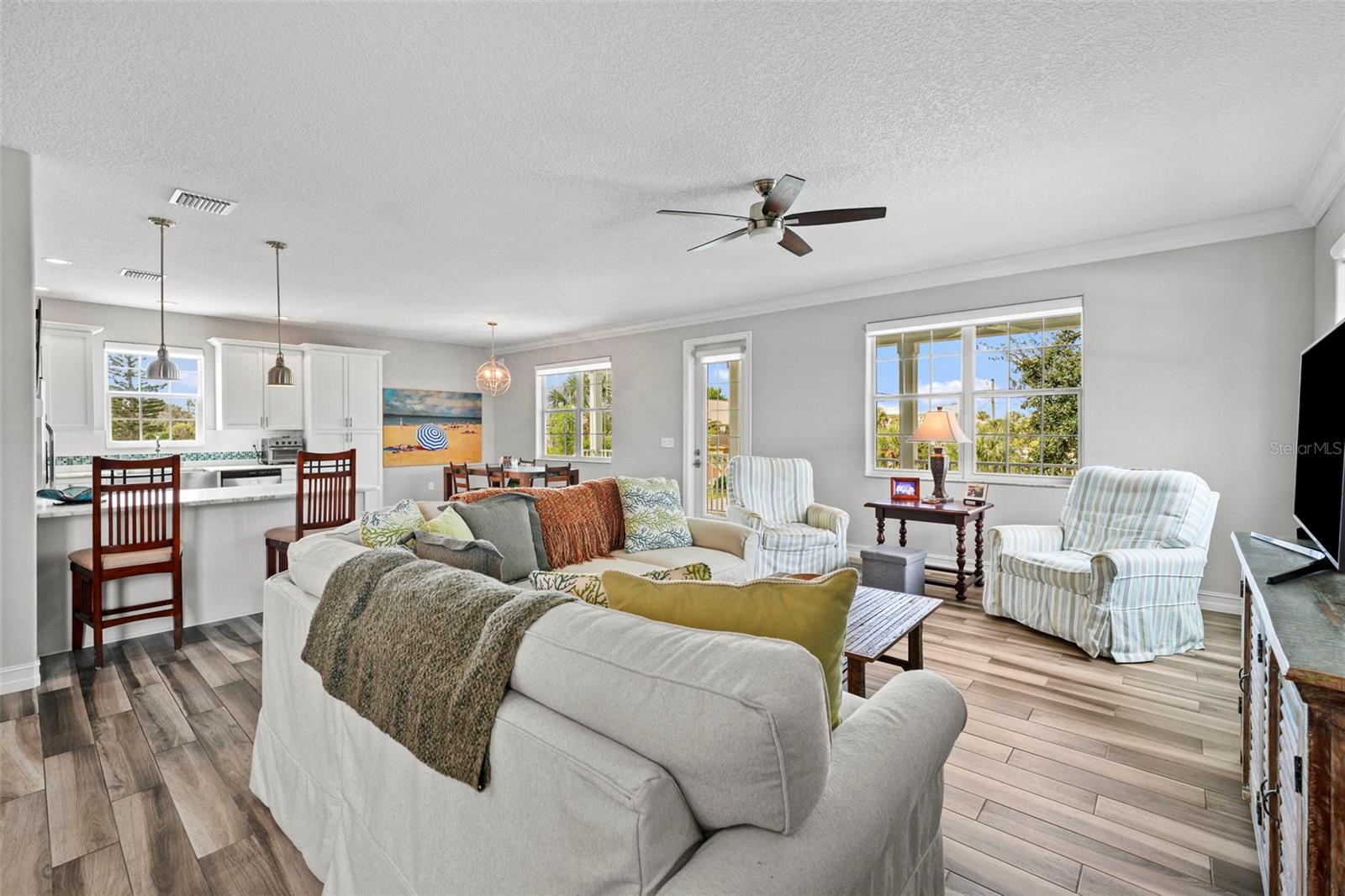 Image 9 of 84 For 204 21st Avenue