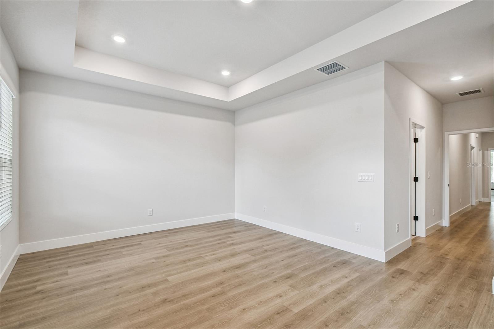Image 22 of 42 For 406 Westland Avenue 2