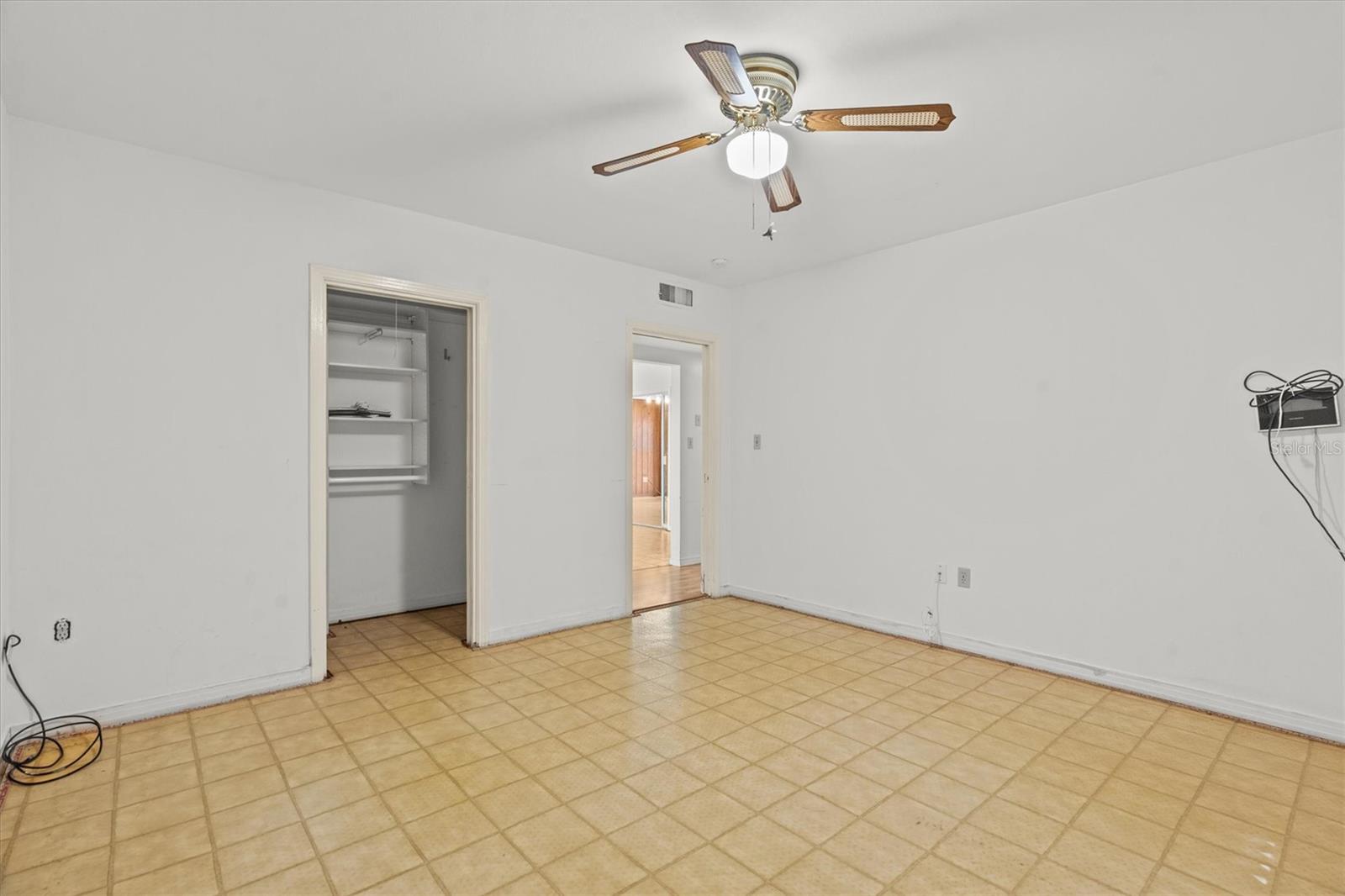 Image 16 of 33 For 225 Lake Hollingsworth Drive