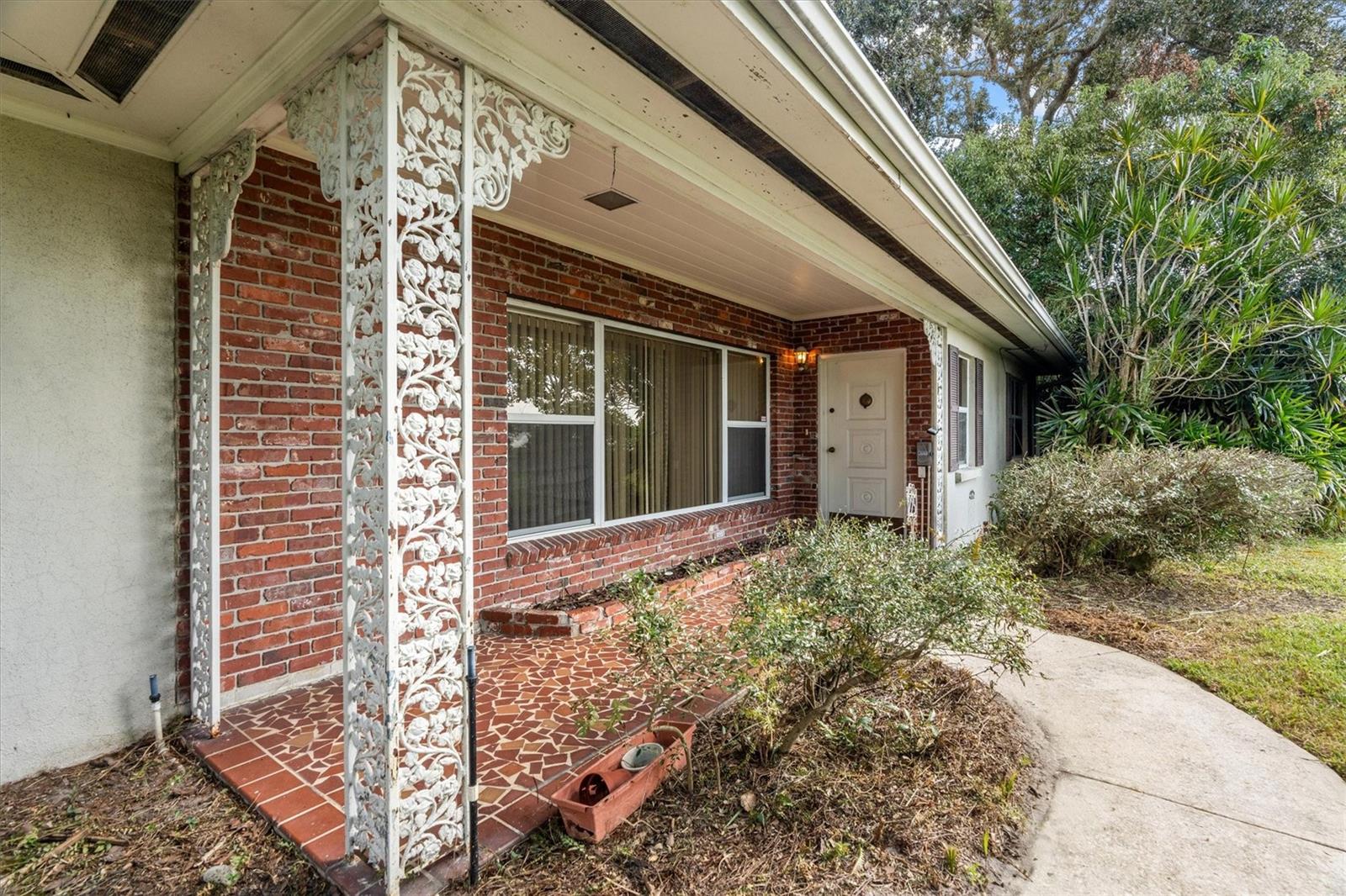 Image 6 of 33 For 225 Lake Hollingsworth Drive