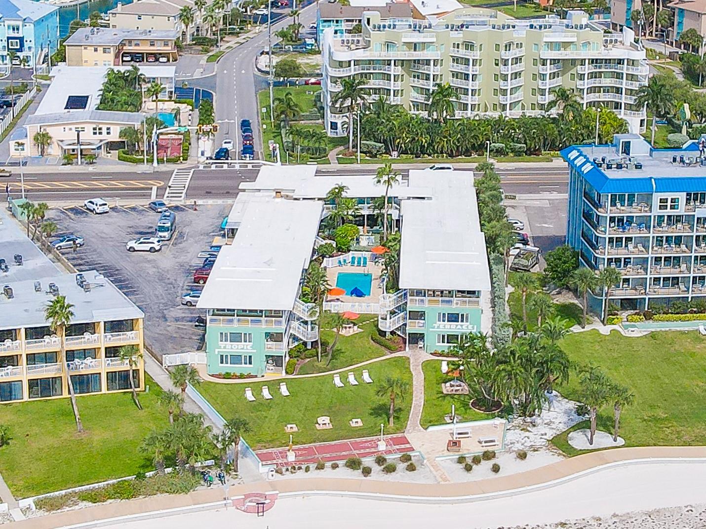 Image 14 of 21 For 11730 Gulf Boulevard 4