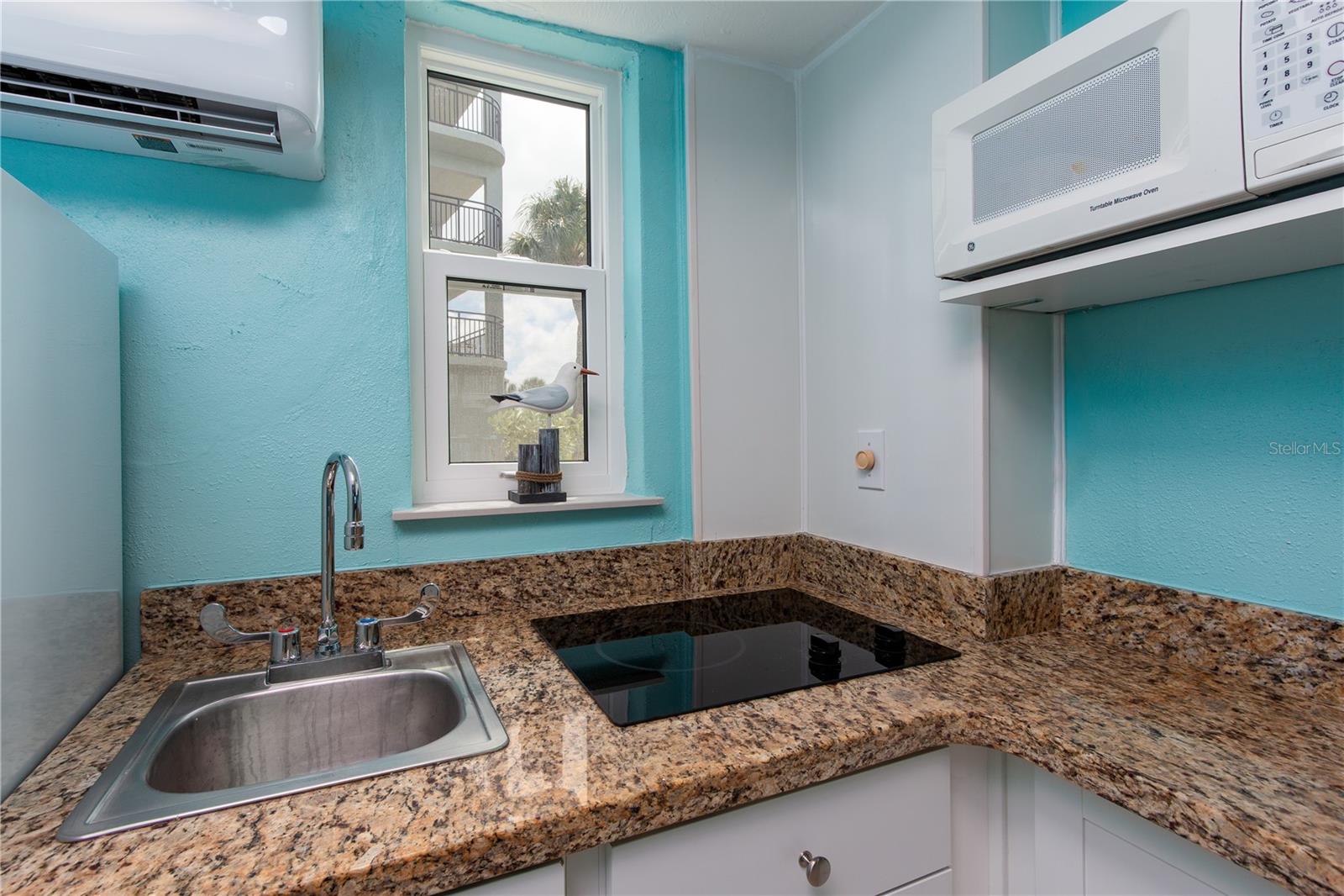 Image 6 of 21 For 11730 Gulf Boulevard 4