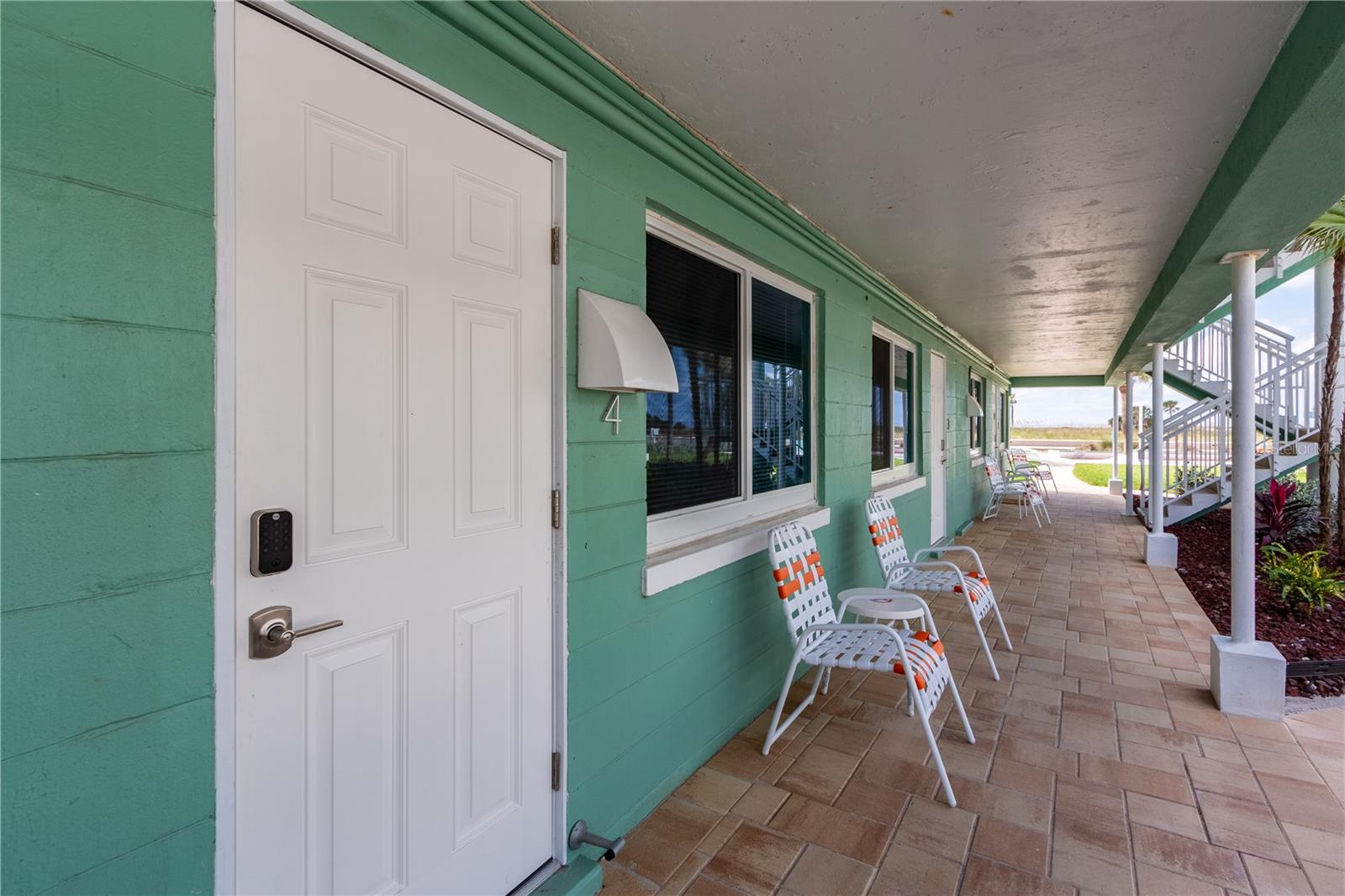 Image 9 of 21 For 11730 Gulf Boulevard 4