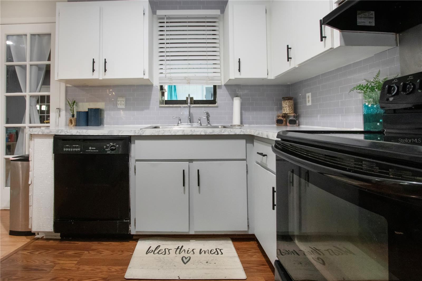 Image 29 of 58 For 149 Roosevelt Avenue