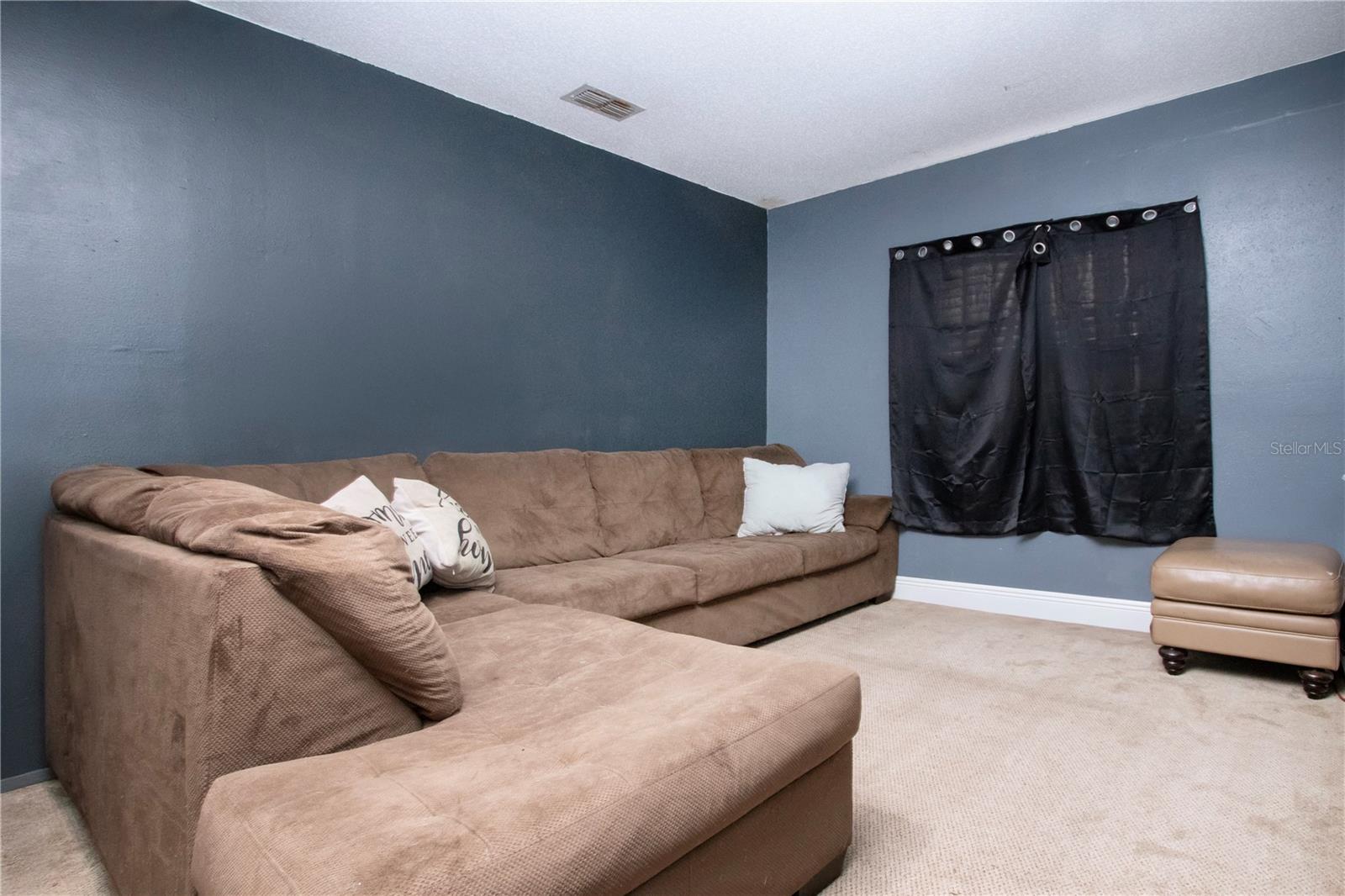 Image 34 of 58 For 149 Roosevelt Avenue