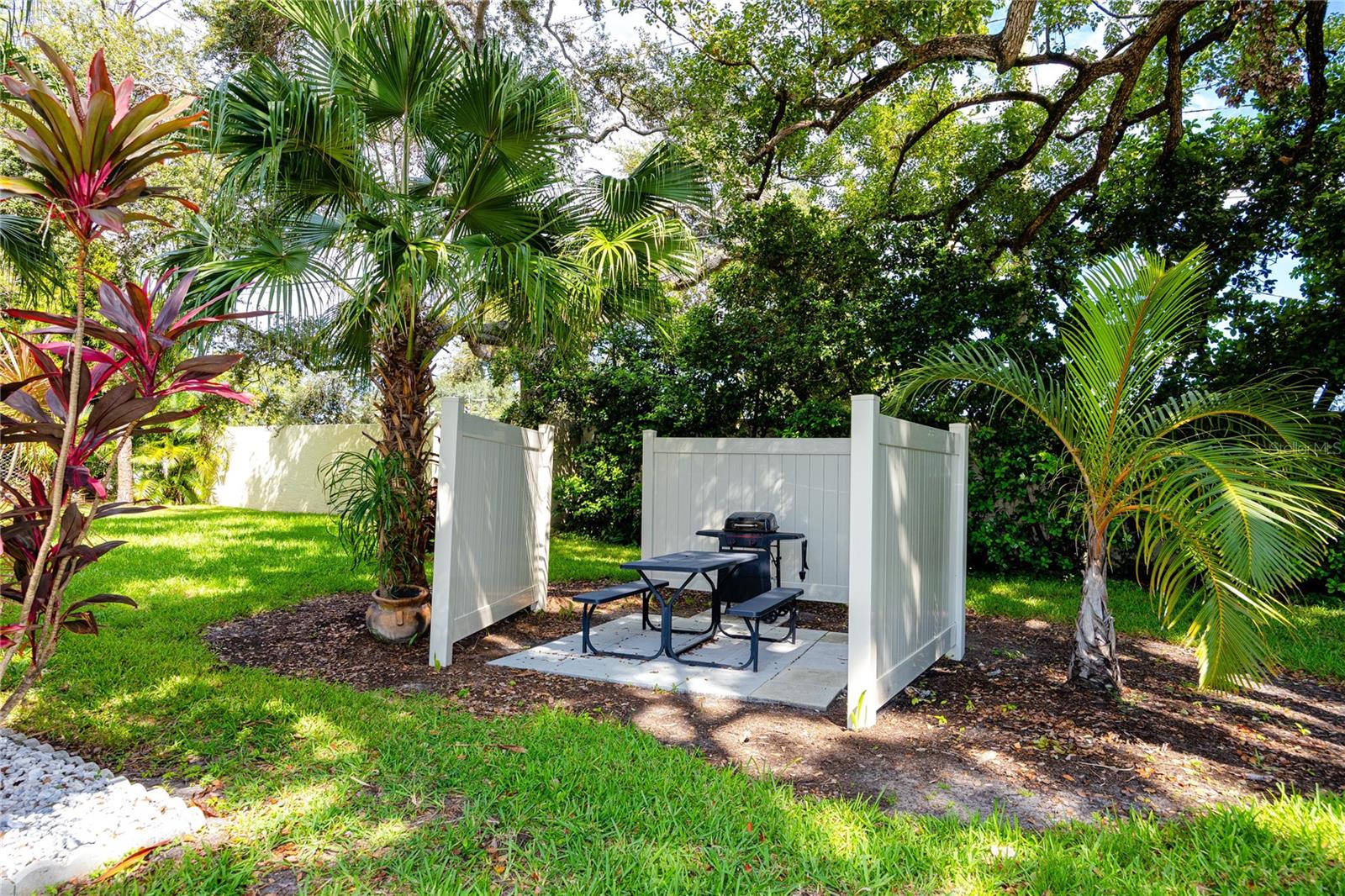 Image 19 of 34 For 501 Bay Drive 204
