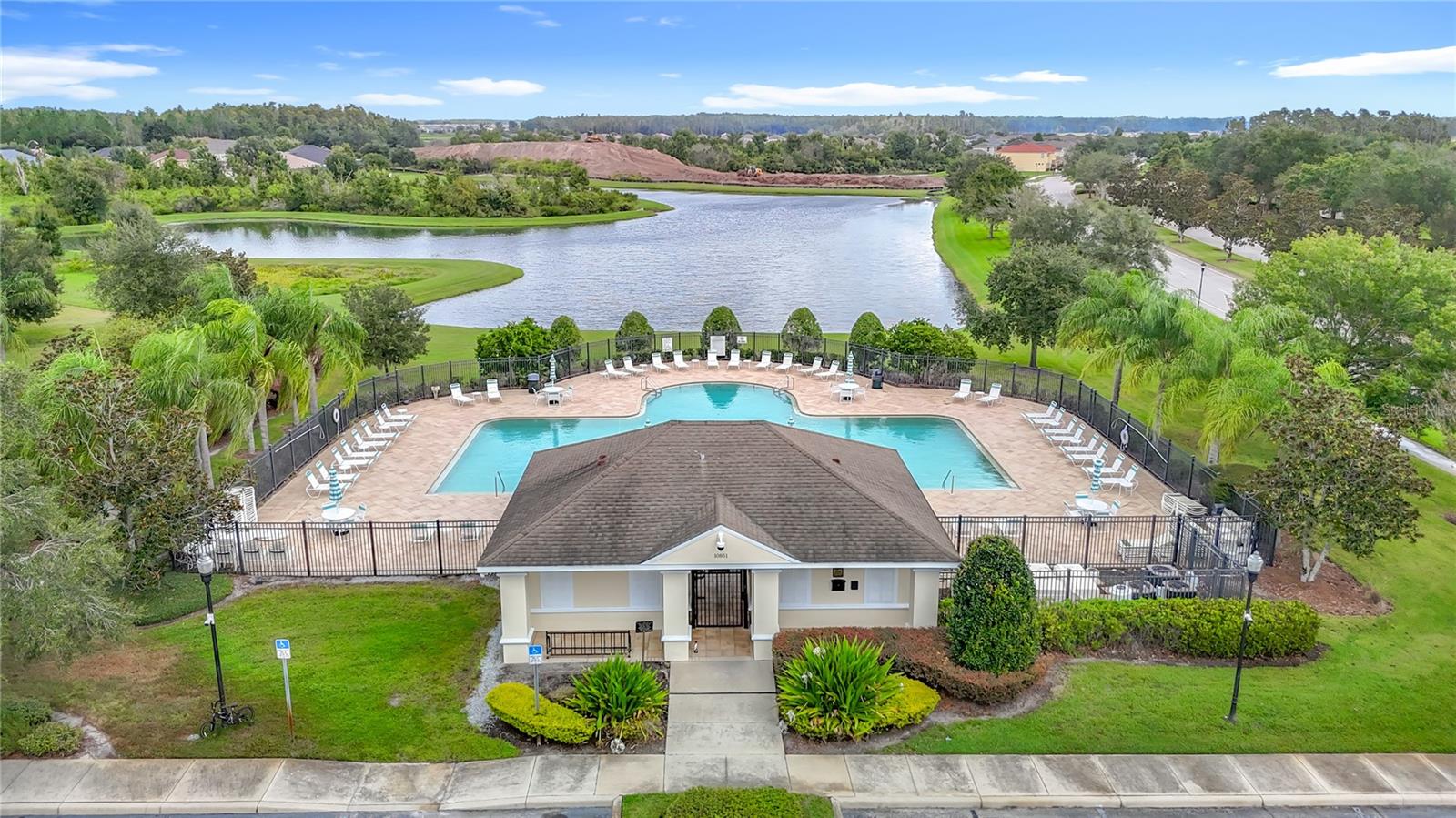 Image 36 of 41 For 20015 Bears Track Lane