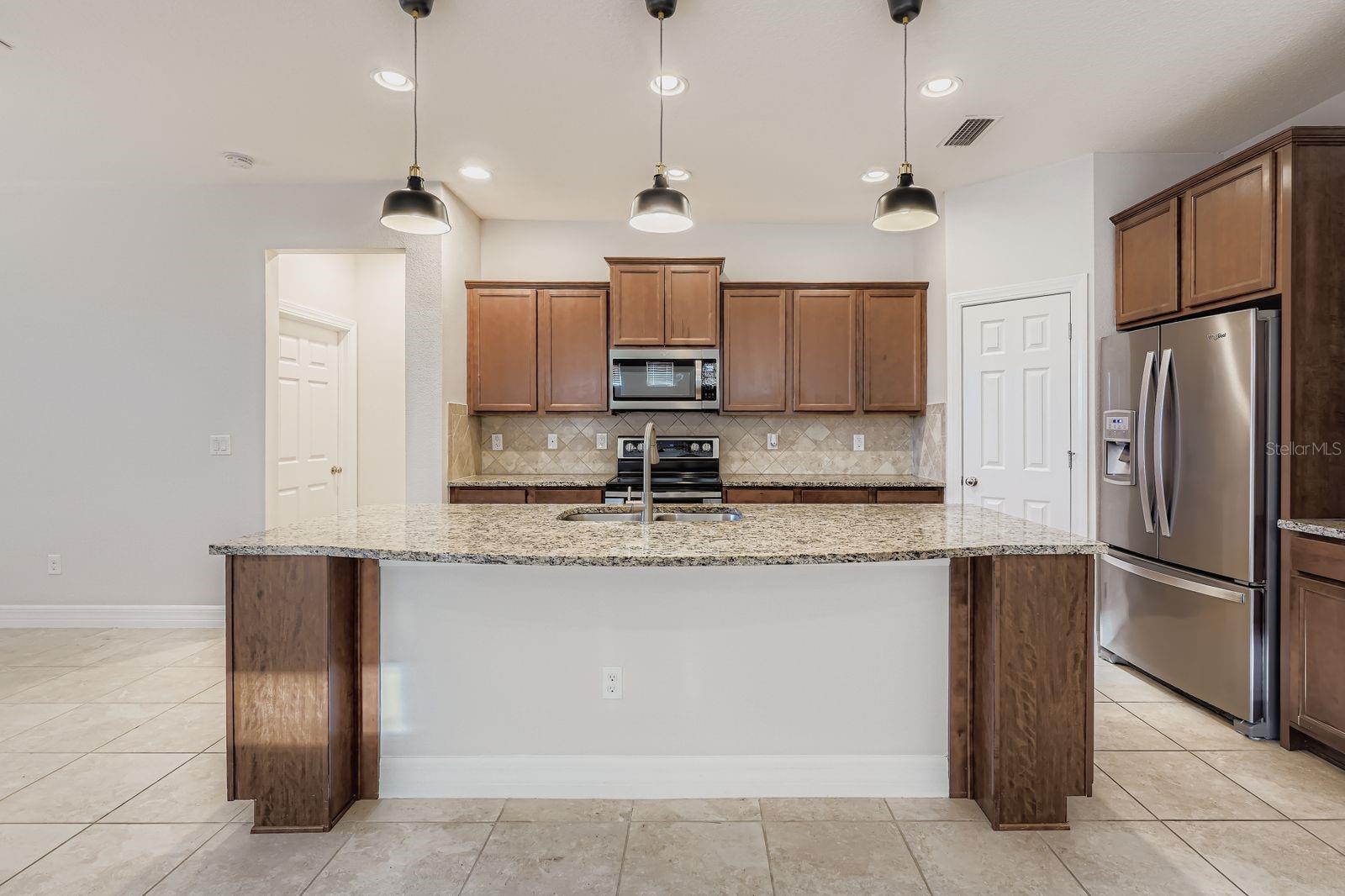 Image 11 of 28 For 16355 Treasure Point Drive