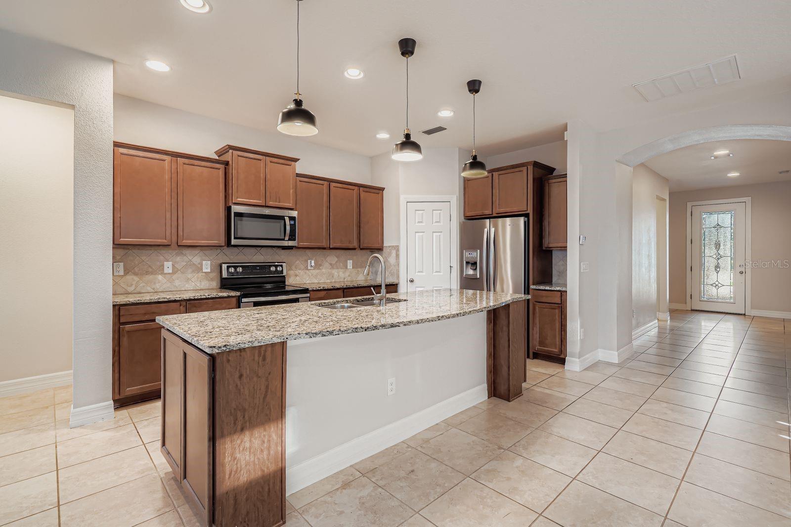 Image 8 of 28 For 16355 Treasure Point Drive