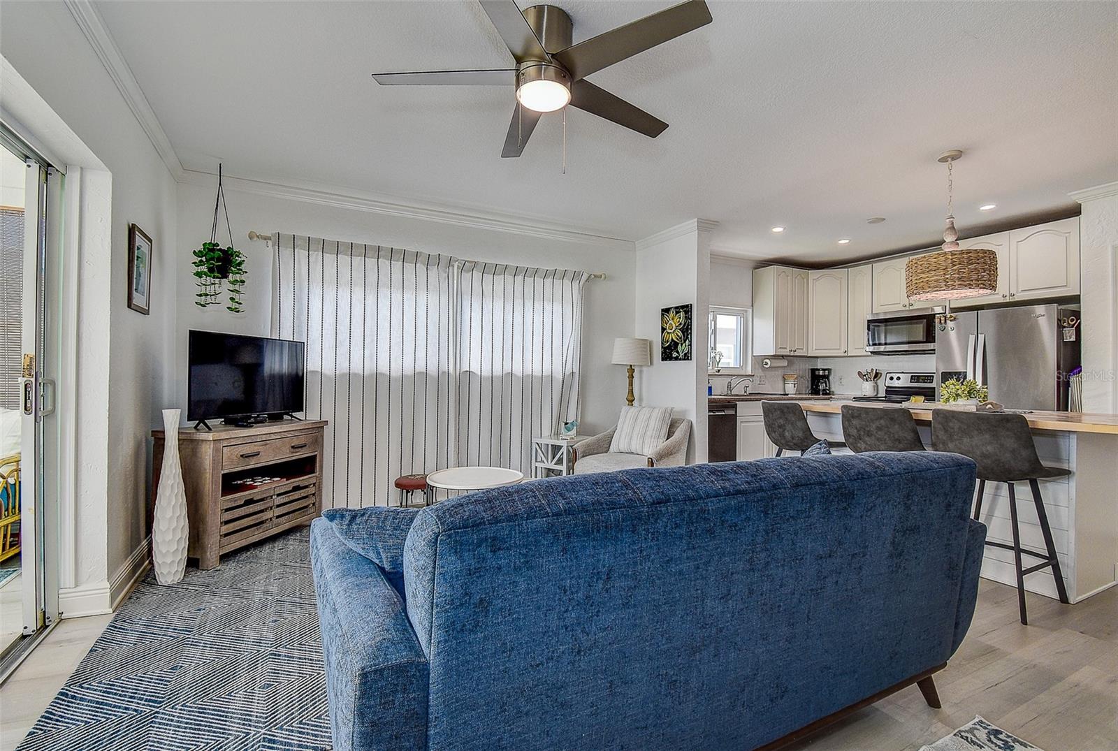 Image 13 of 34 For 11975 3rd Street E 6