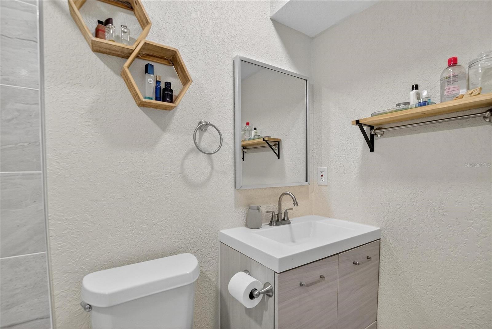 Image 19 of 28 For 764 62nd Place S