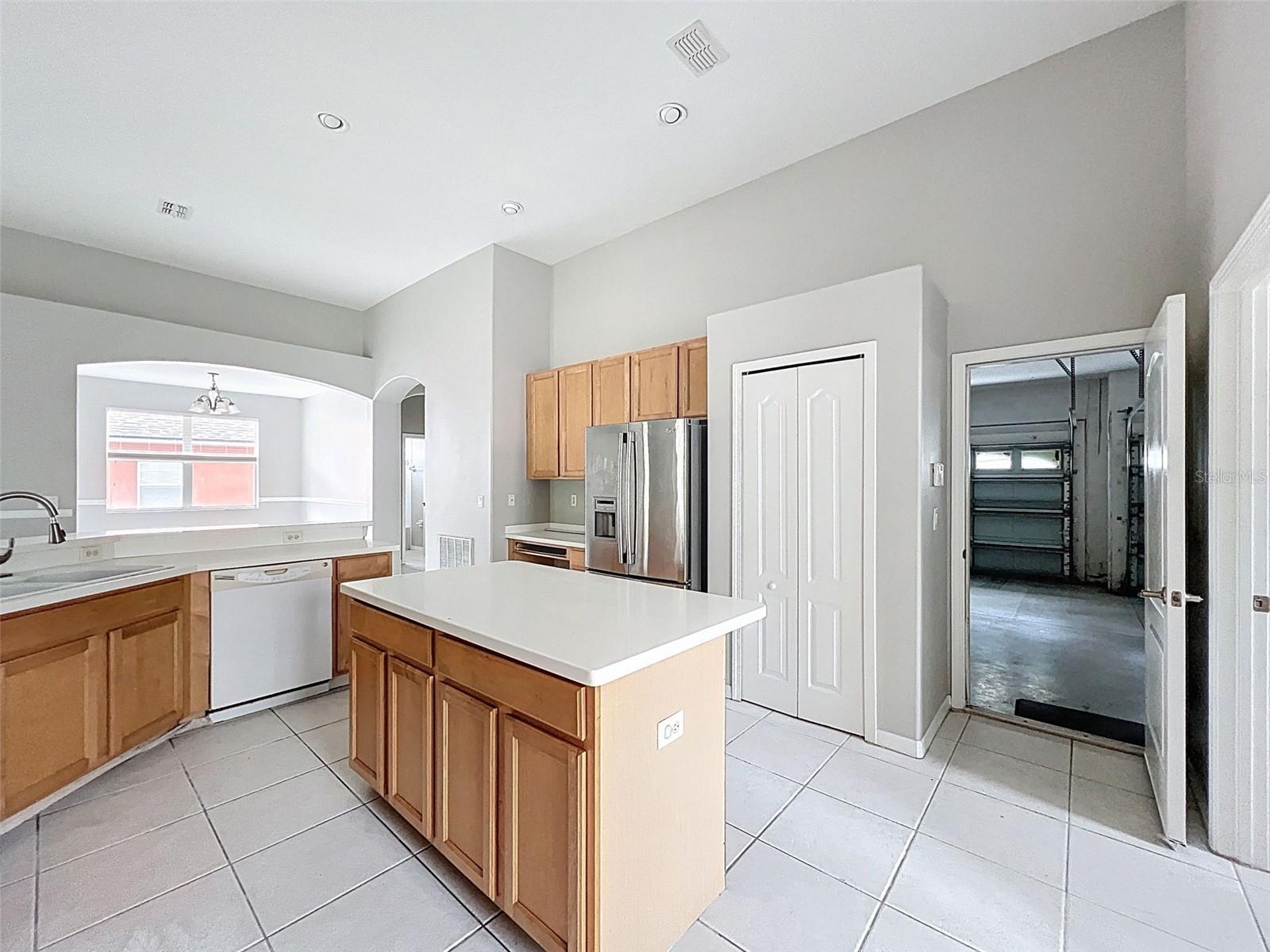 Image 18 of 64 For 3672 Braemere Drive