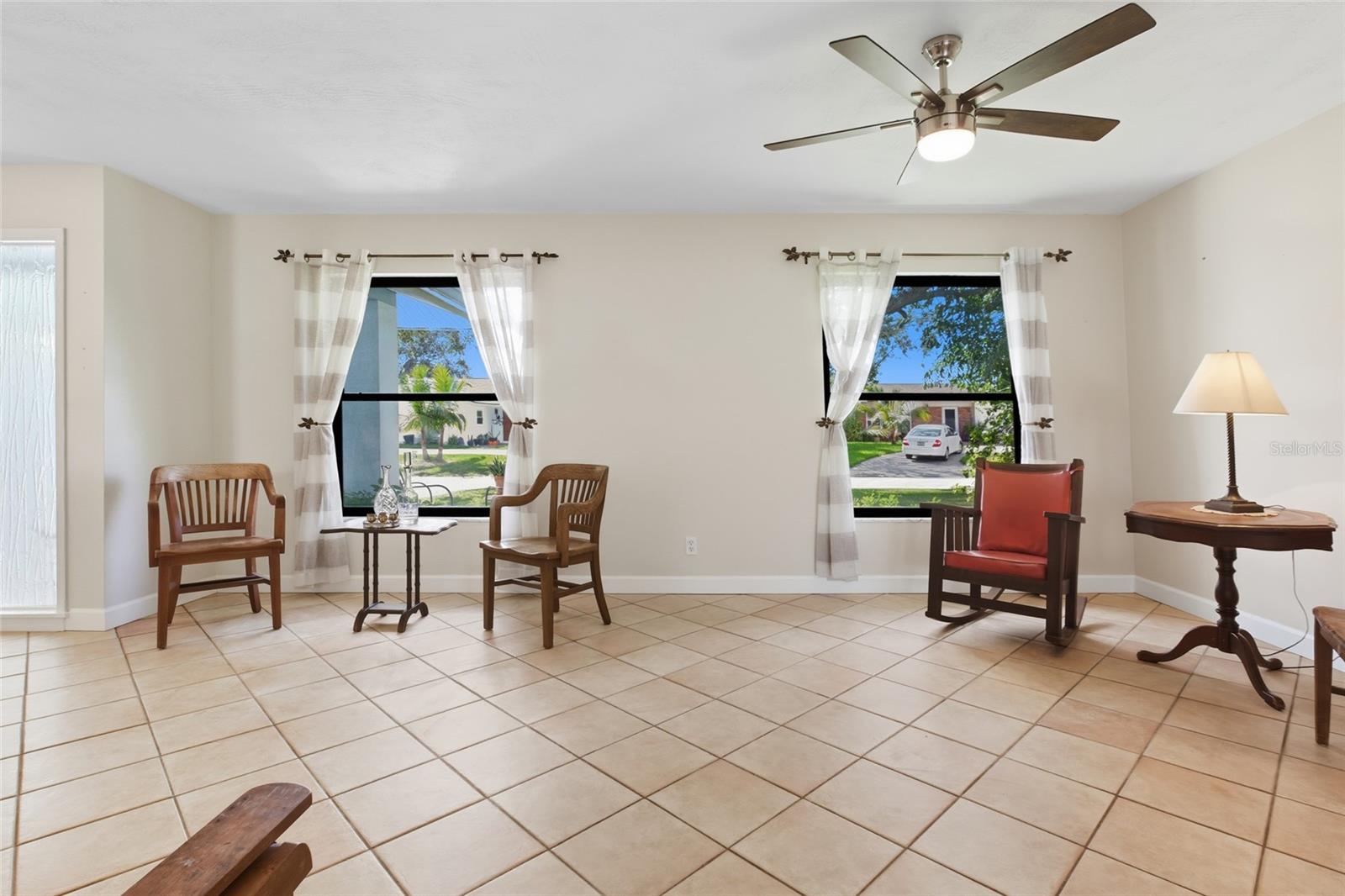 Image 33 of 79 For 4261 14th Street Ne
