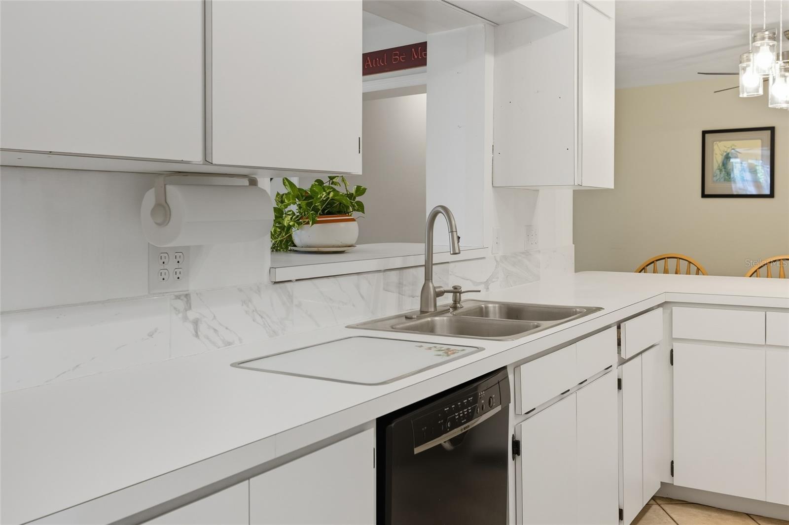 Image 34 of 79 For 4261 14th Street Ne