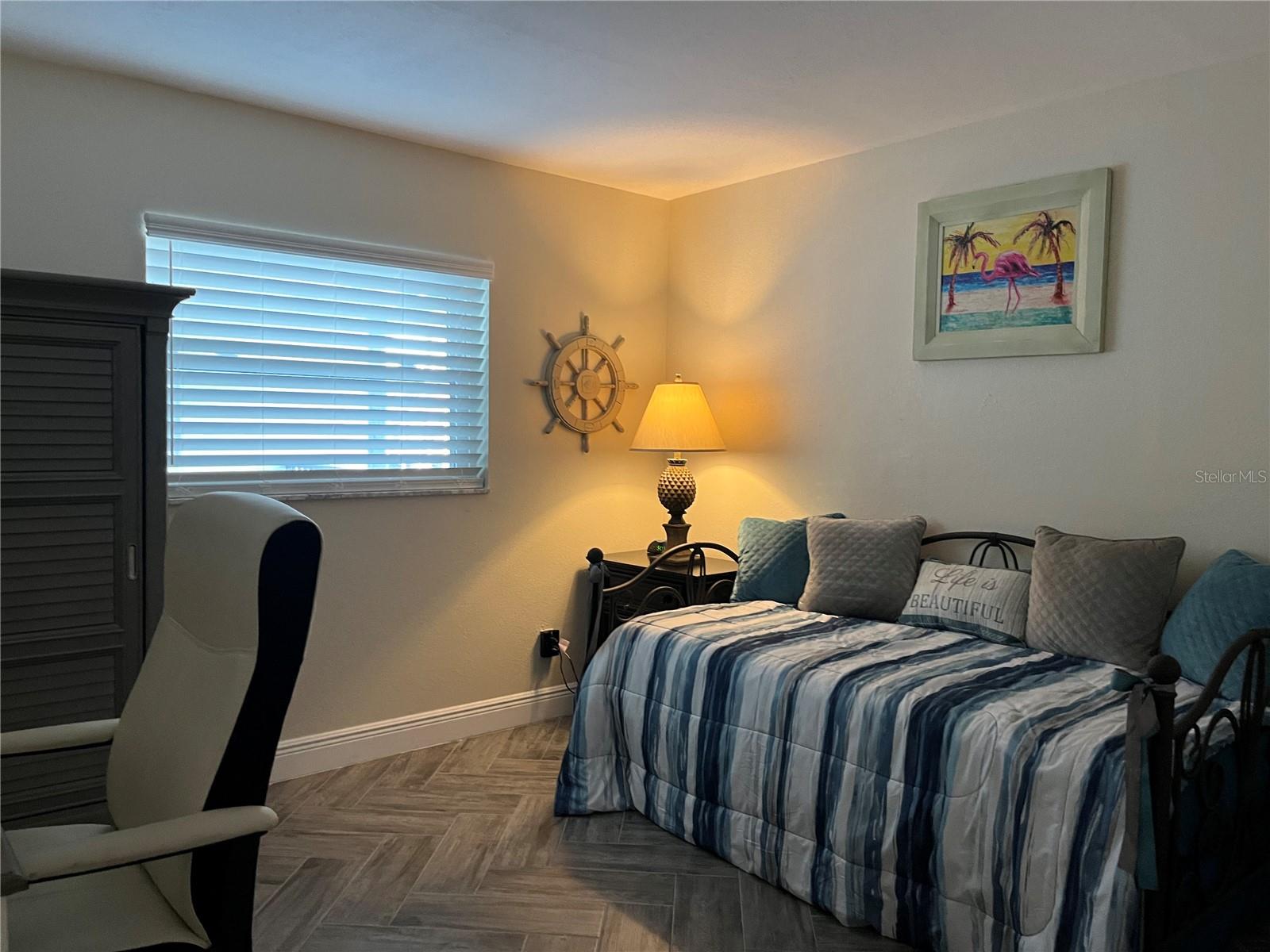 Image 23 of 28 For 430 Larboard Way 6