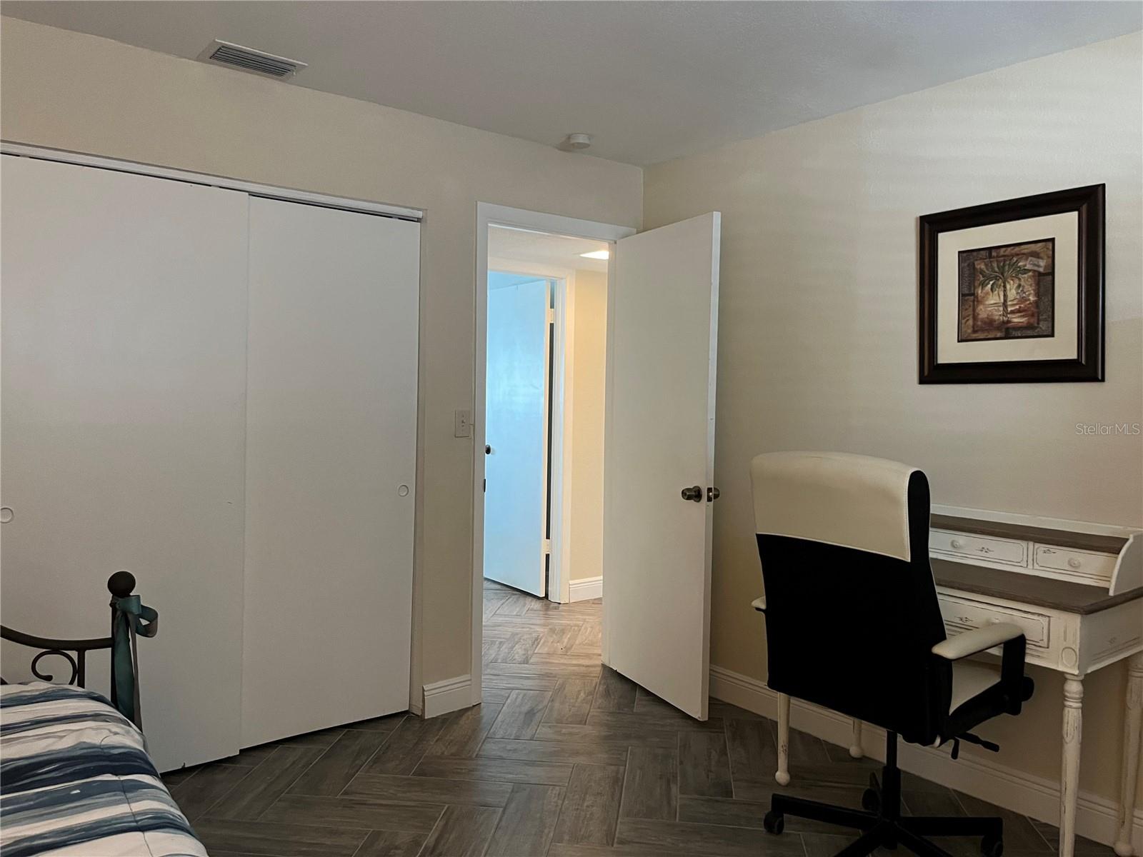 Image 24 of 28 For 430 Larboard Way 6