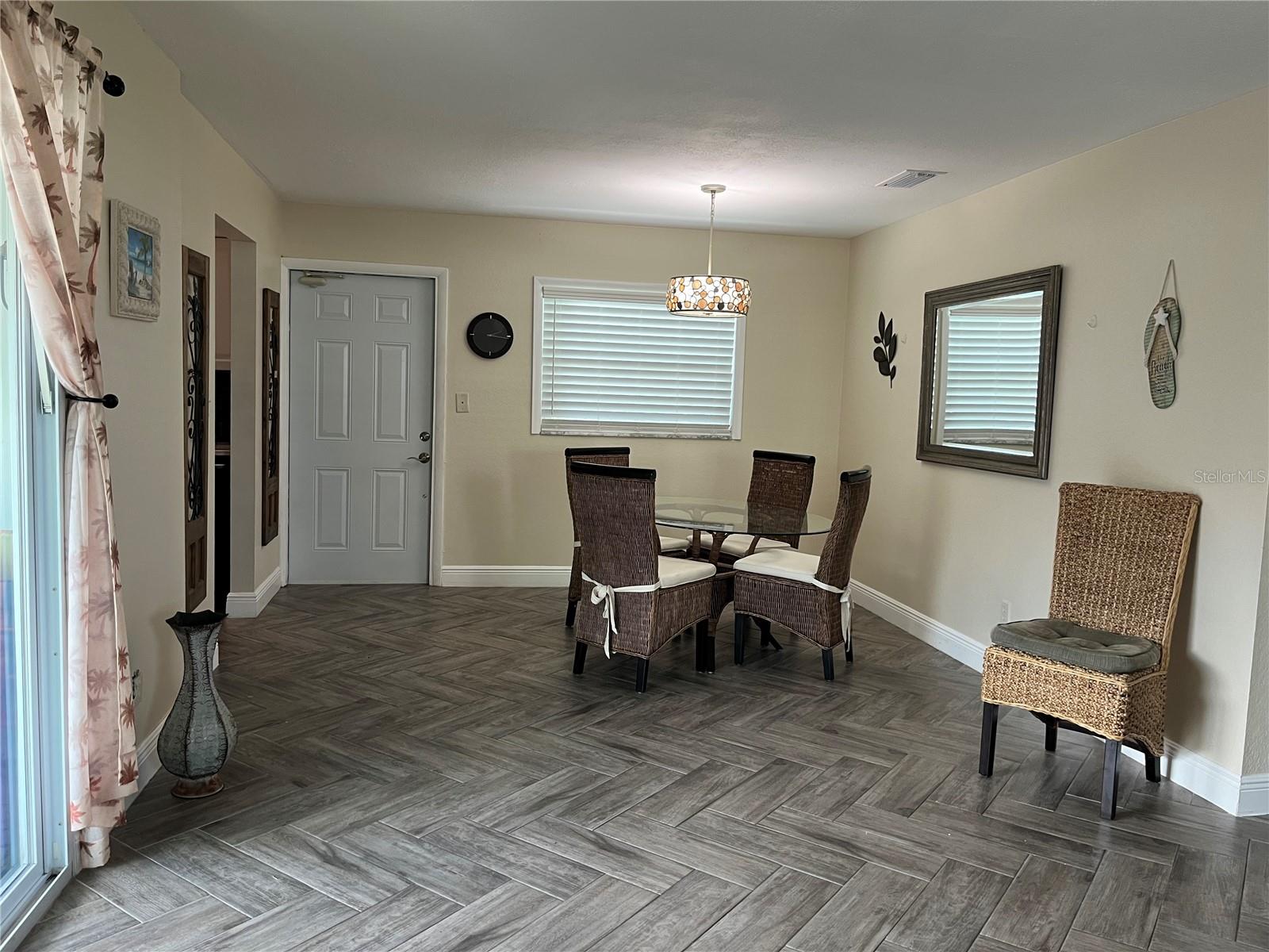 Image 8 of 28 For 430 Larboard Way 6