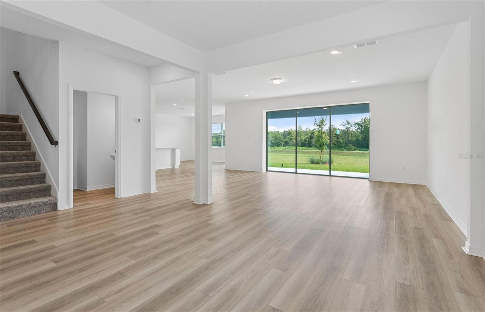 Image 7 of 34 For 1249 Lakeridge Way