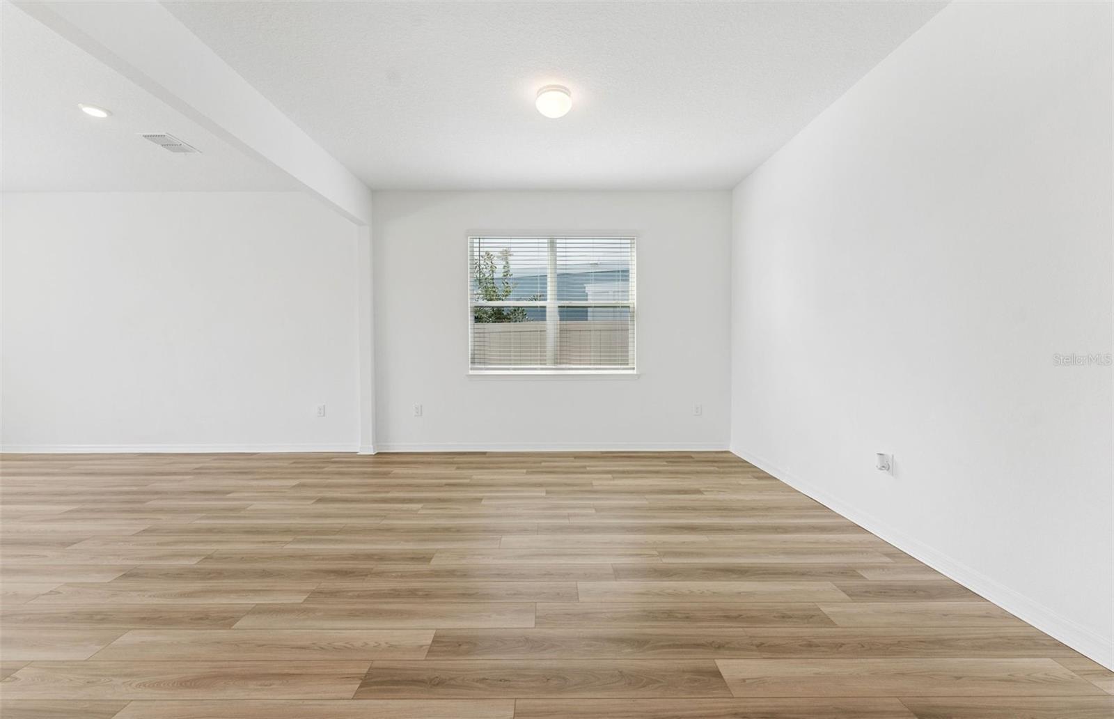 Image 8 of 34 For 1249 Lakeridge Way
