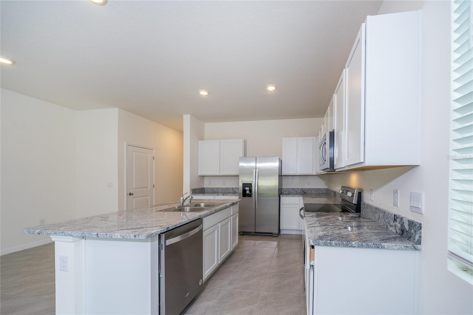 Image 12 of 39 For 34275 Sorrel Mint Drive