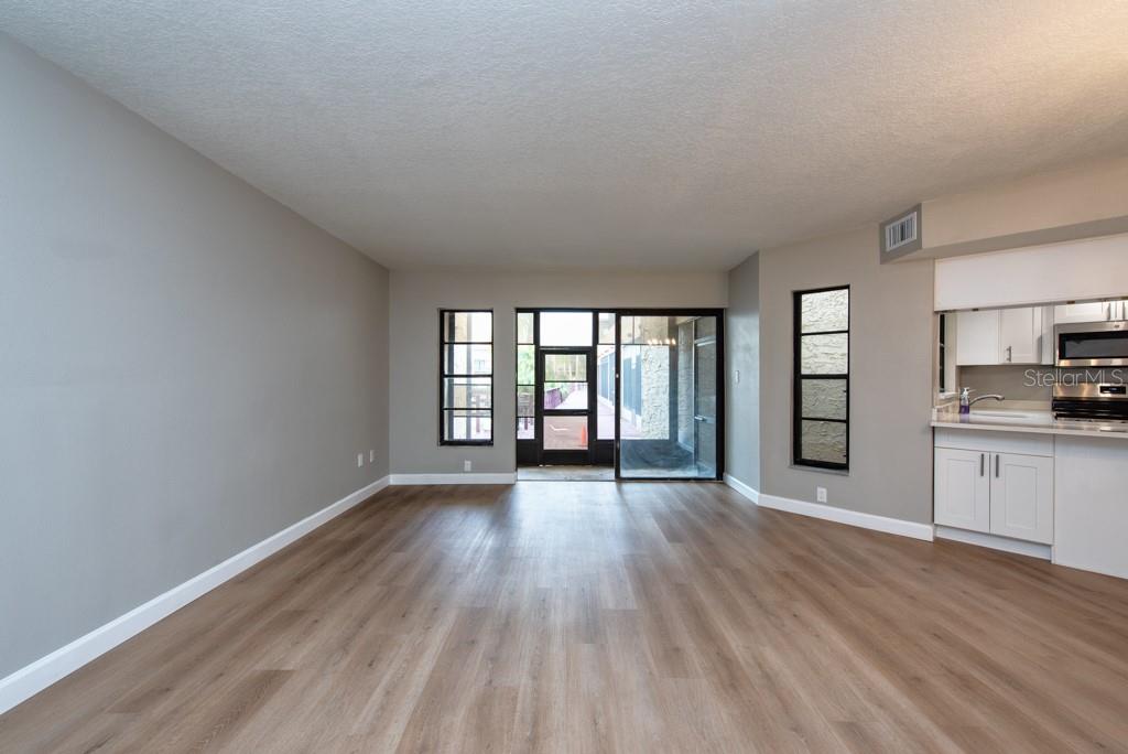 Image 5 of 43 For 2571 Cyprus Drive 1-102