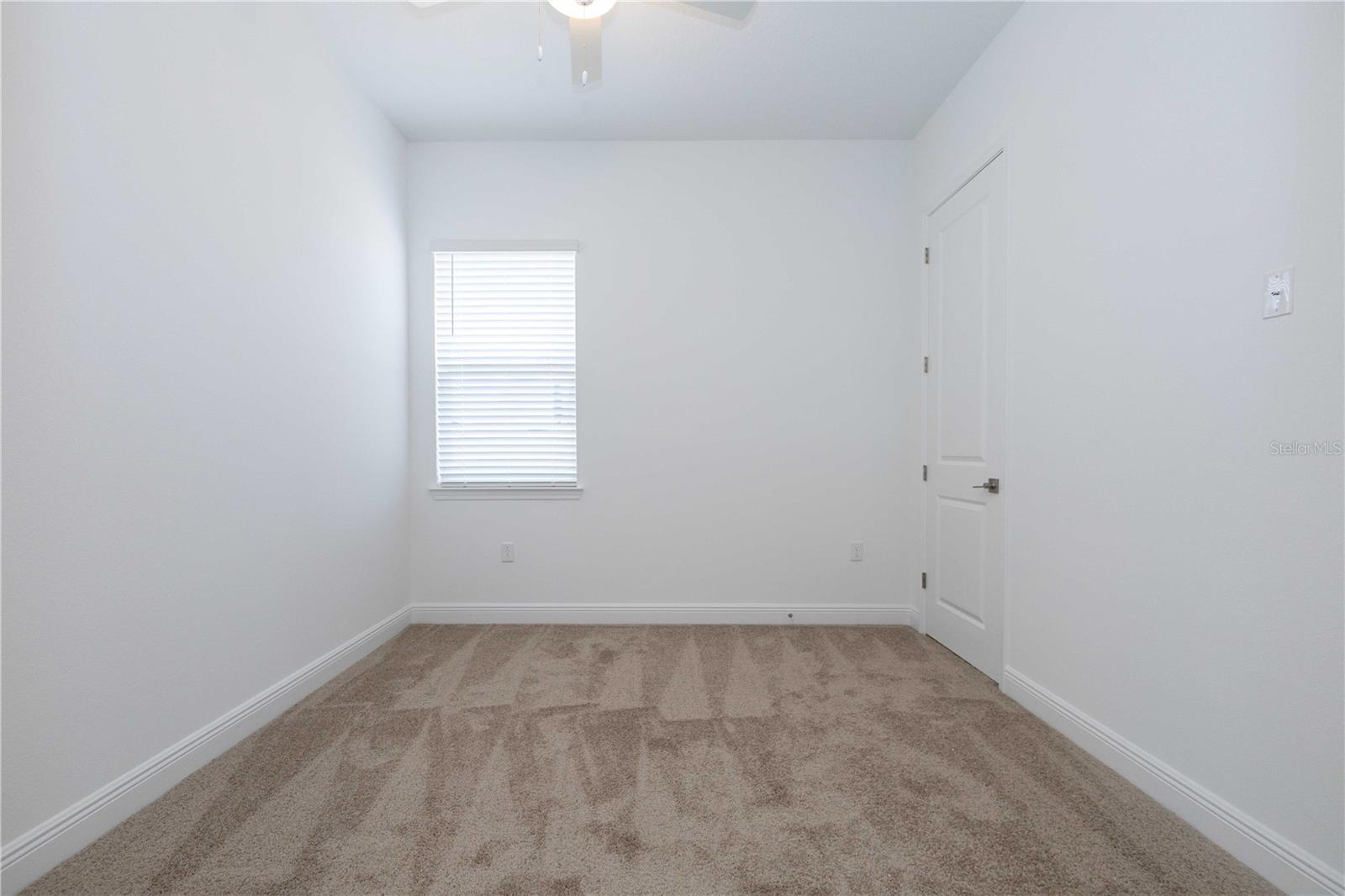 Image 19 of 40 For 16005 Volterra Point