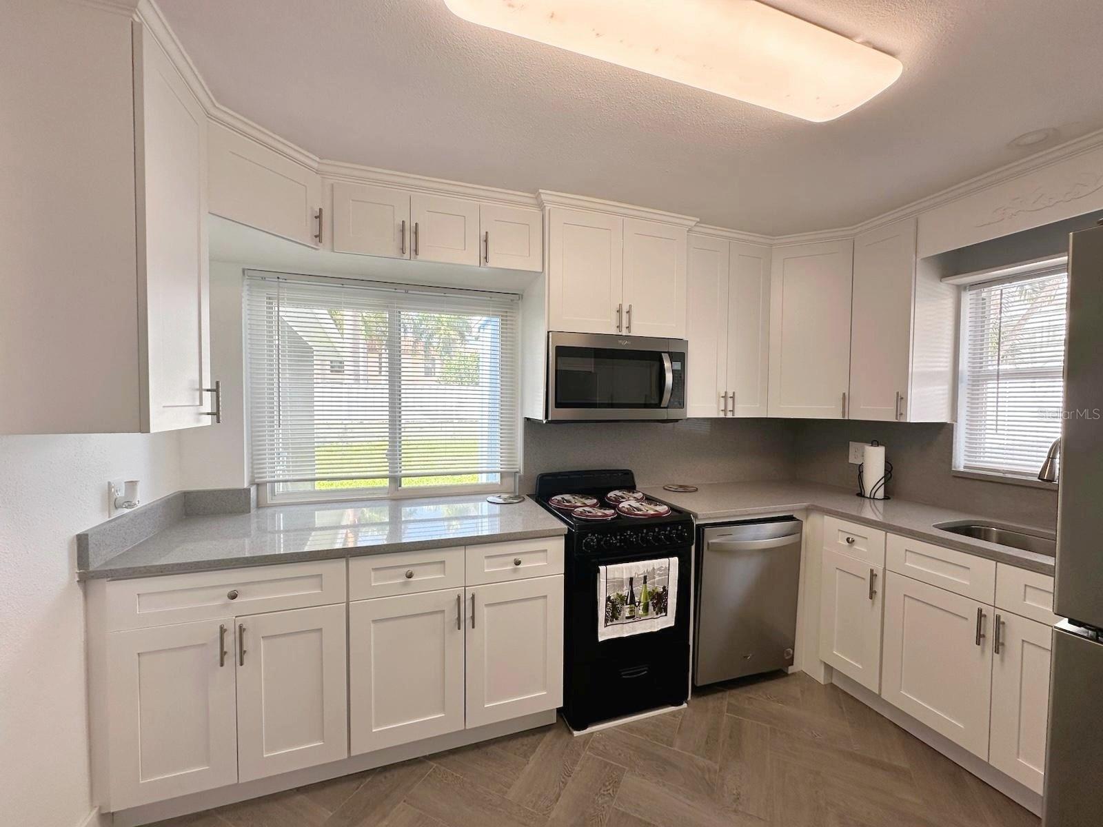 Image 10 of 27 For 17734 1st Street E