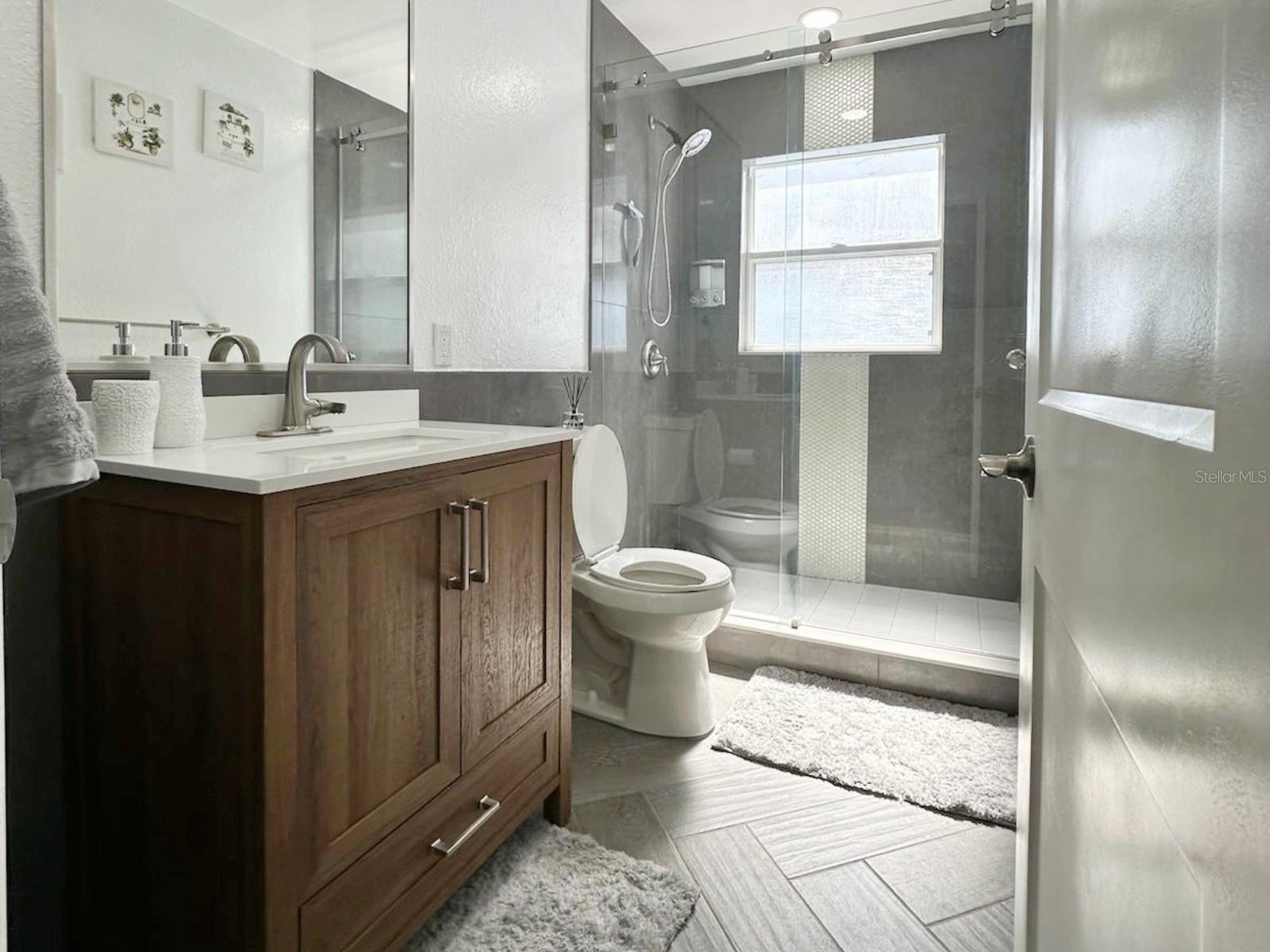 Image 17 of 27 For 17734 1st Street E