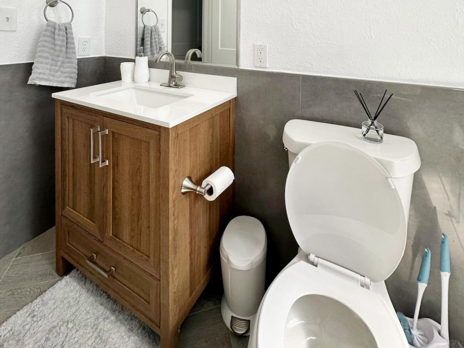 Image 19 of 27 For 17734 1st Street E