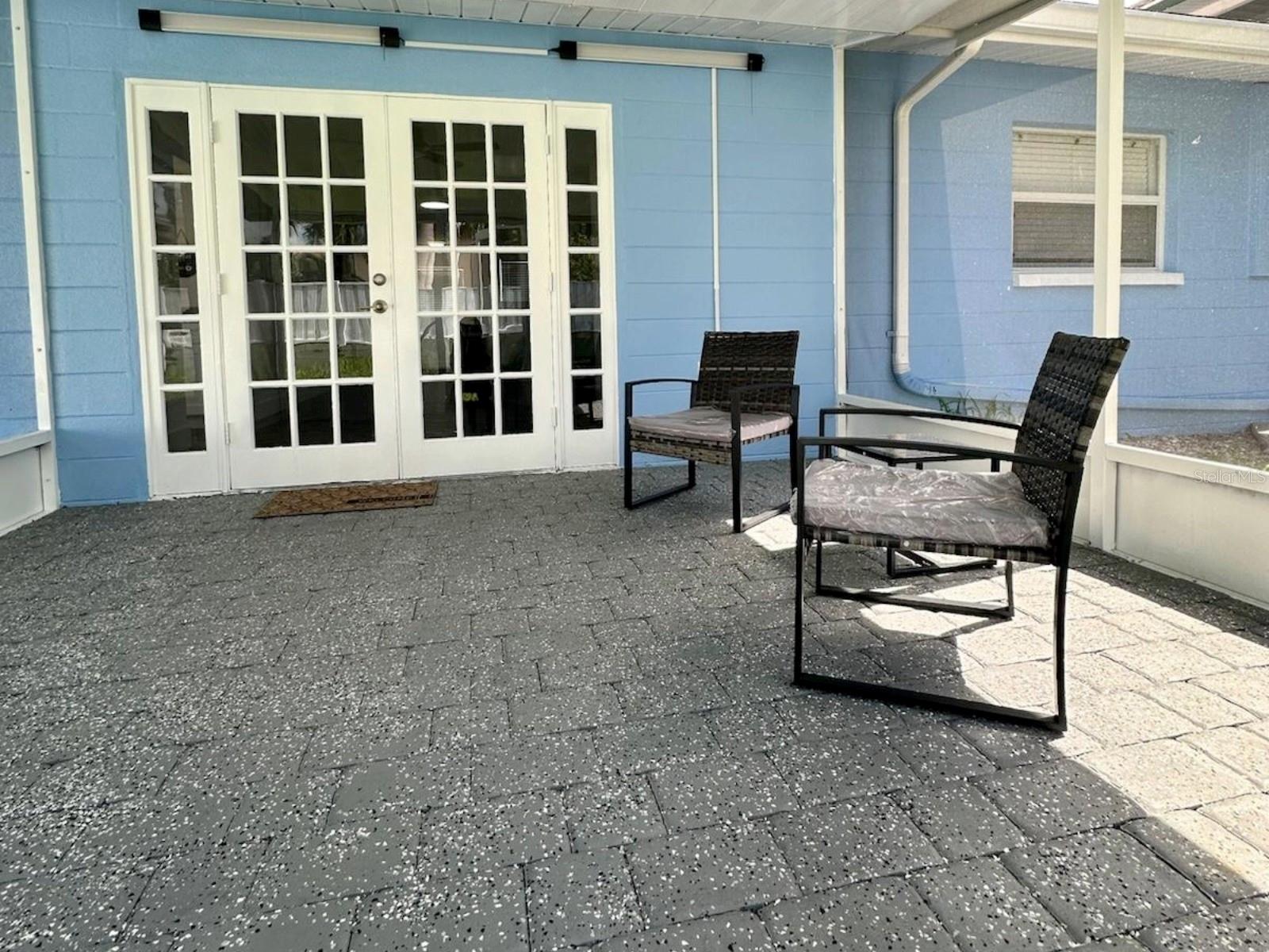 Image 25 of 27 For 17734 1st Street E