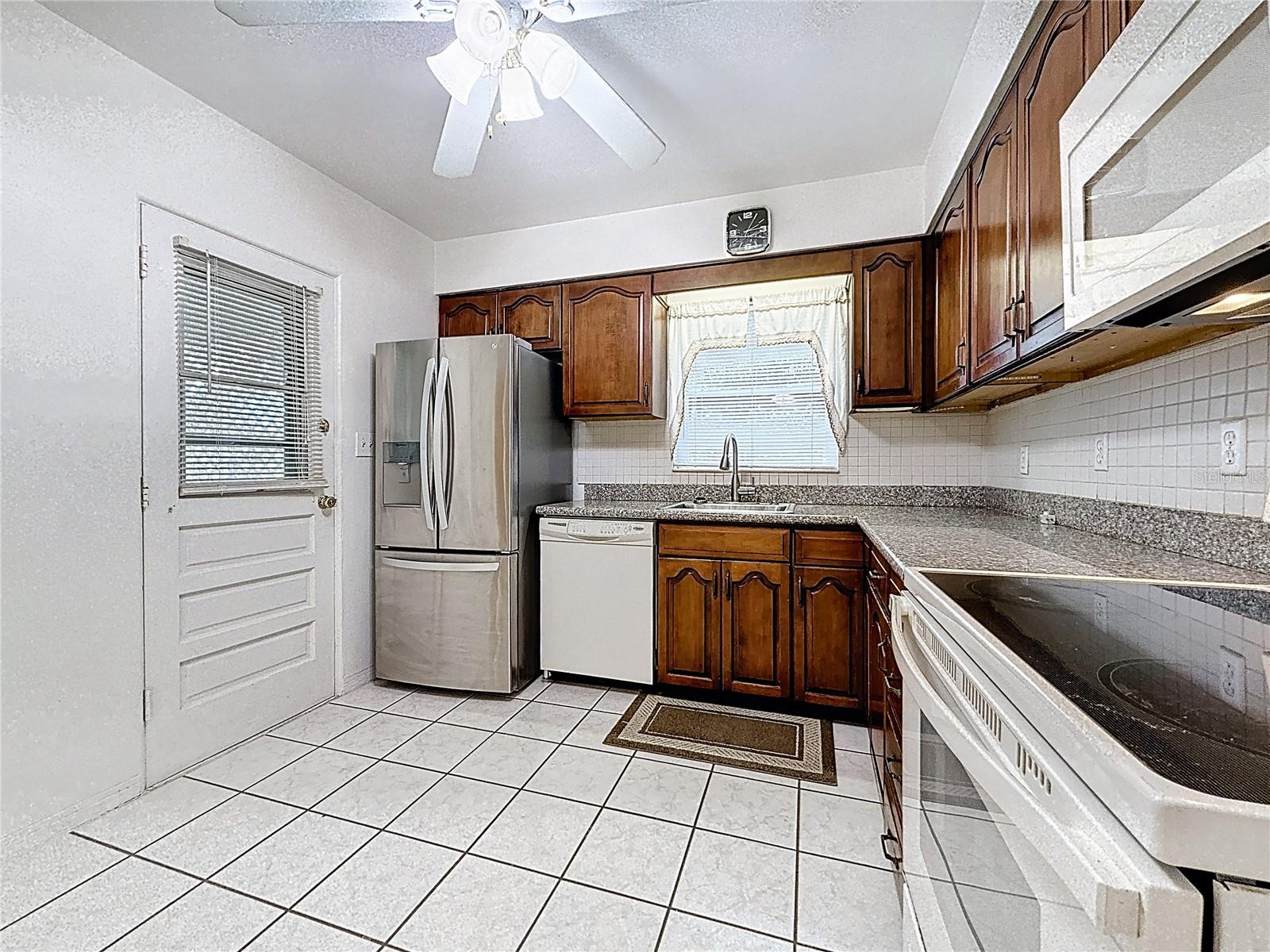 Image 21 of 74 For 6251 2nd Avenue S