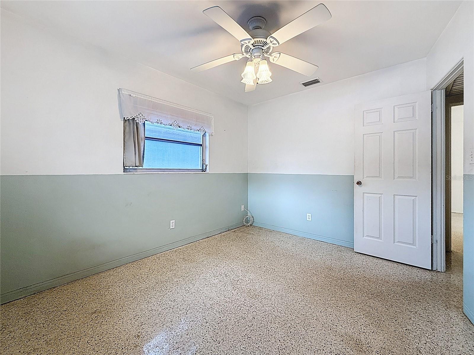 Image 40 of 74 For 6251 2nd Avenue S