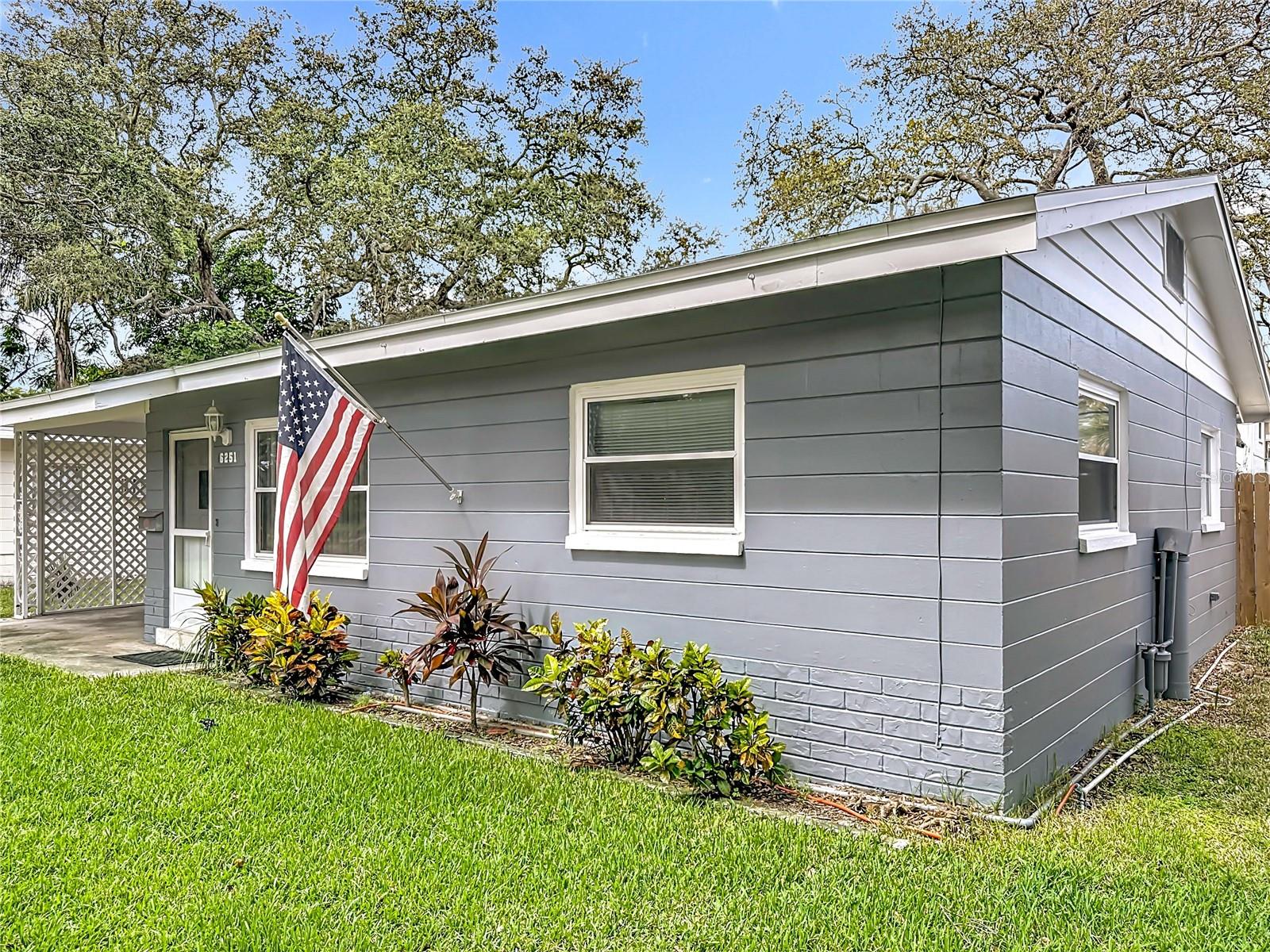 Image 5 of 74 For 6251 2nd Avenue S