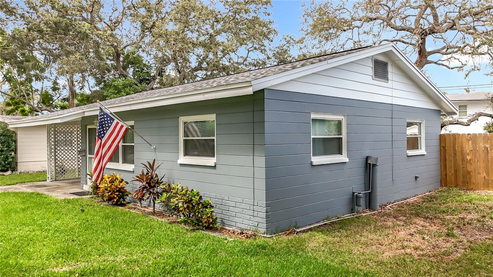 Image 6 of 74 For 6251 2nd Avenue S