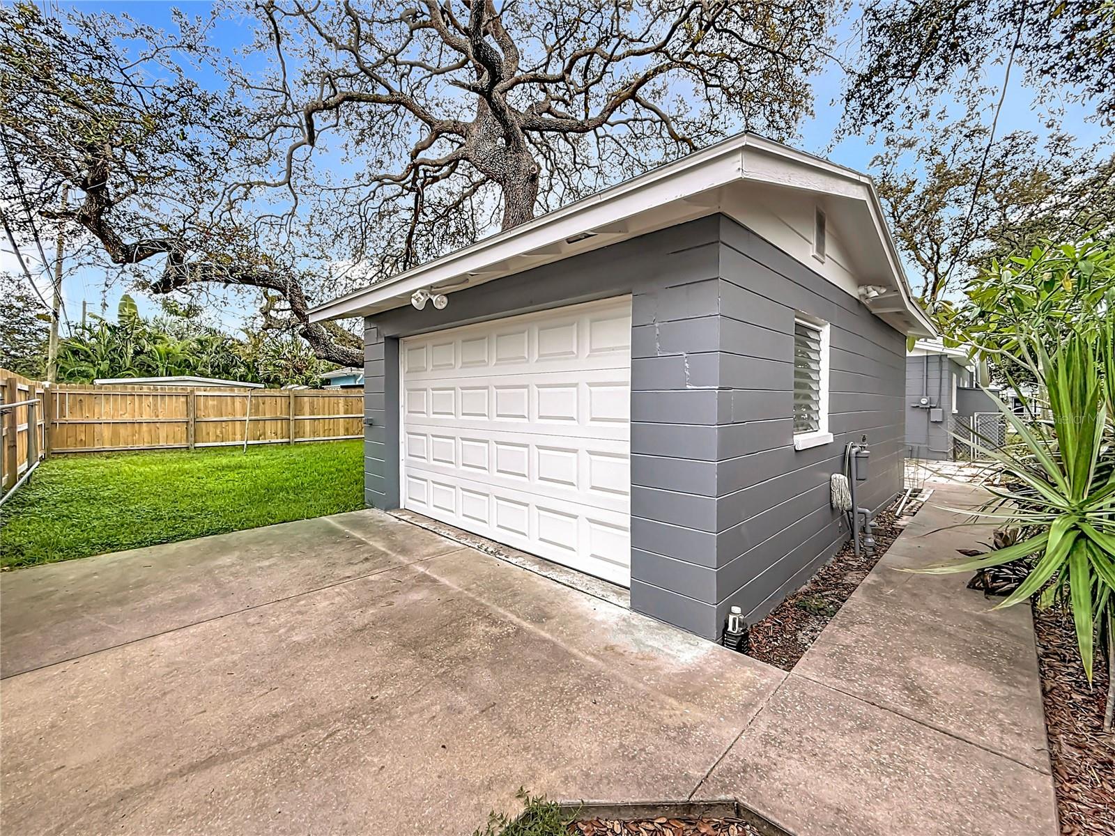 Image 63 of 74 For 6251 2nd Avenue S