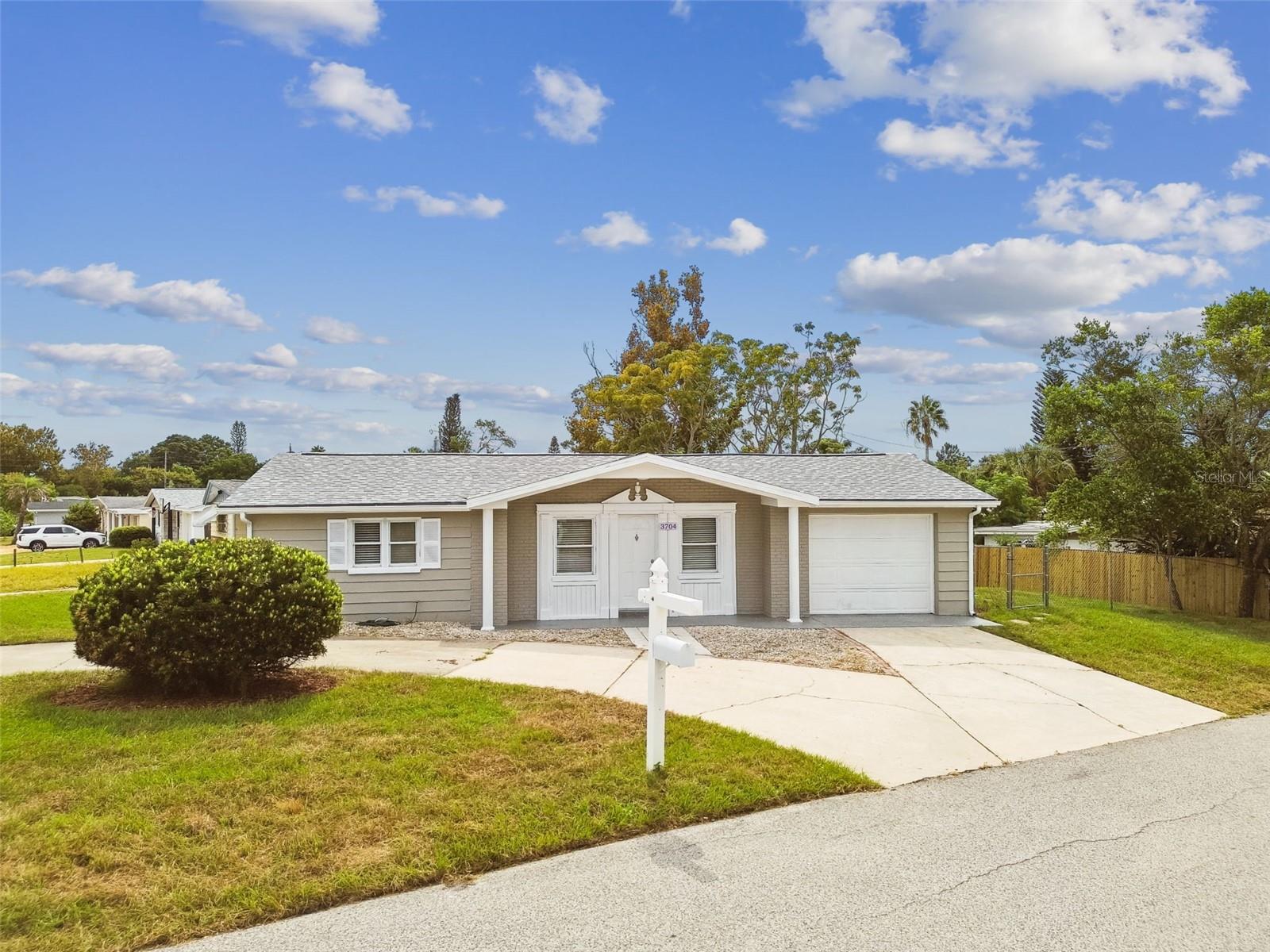 Details for 3704 Oakhurst Drive, HOLIDAY, FL 34691