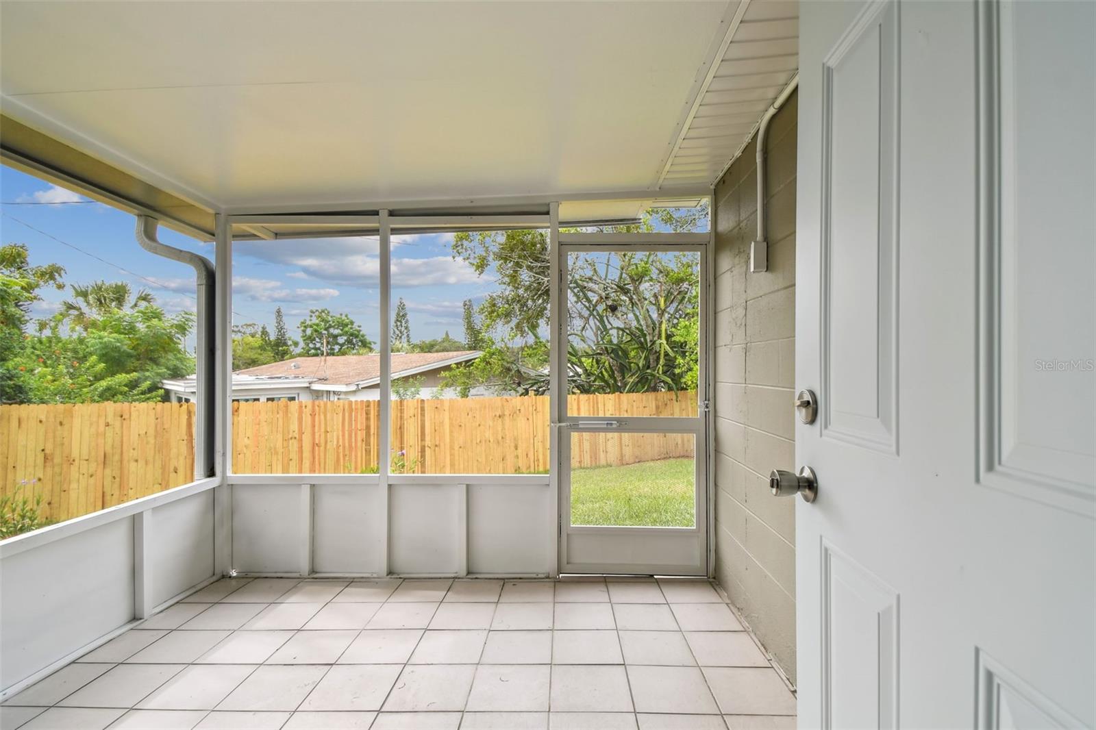 Image 14 of 40 For 3704 Oakhurst Drive