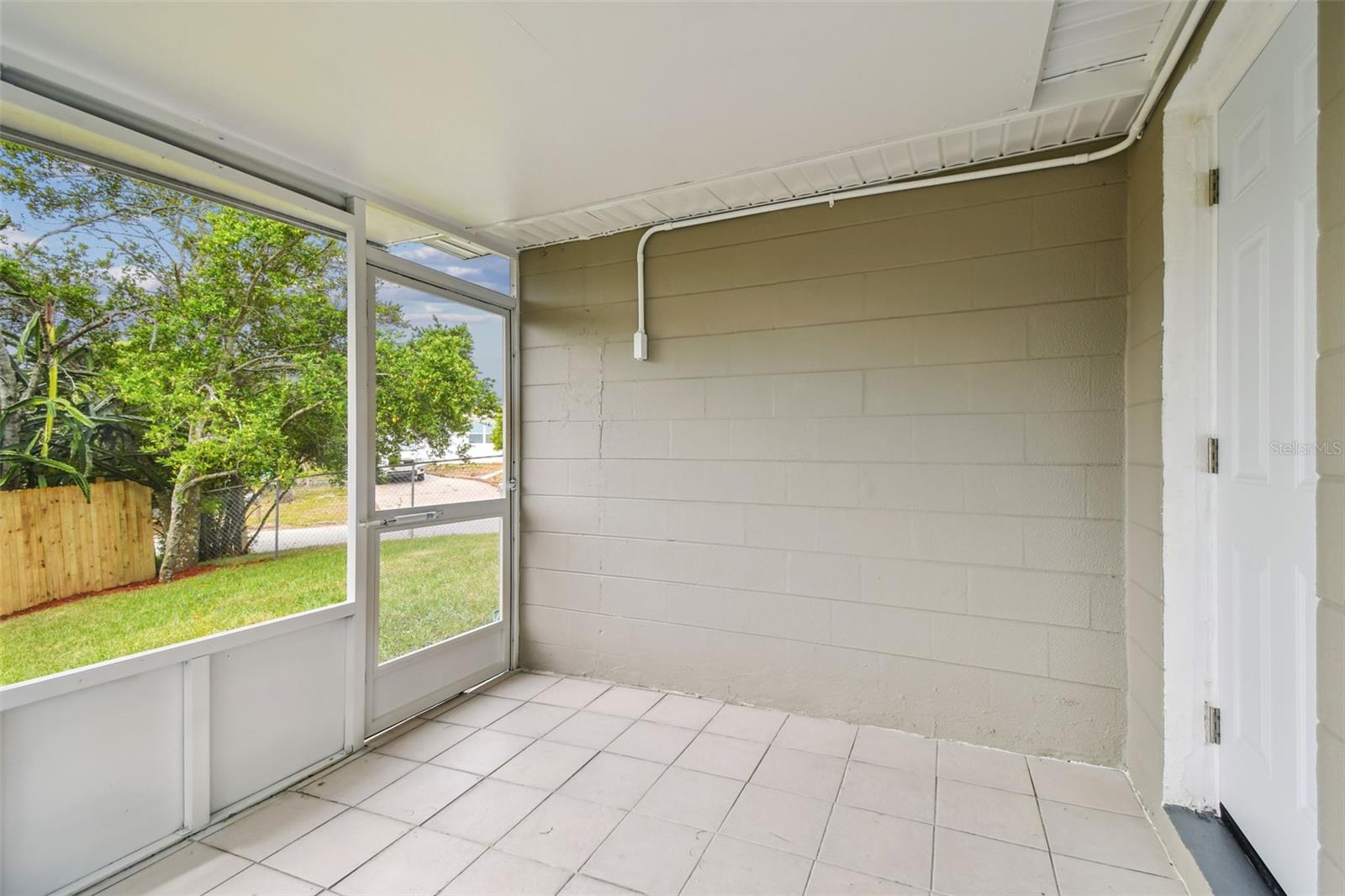 Image 15 of 40 For 3704 Oakhurst Drive