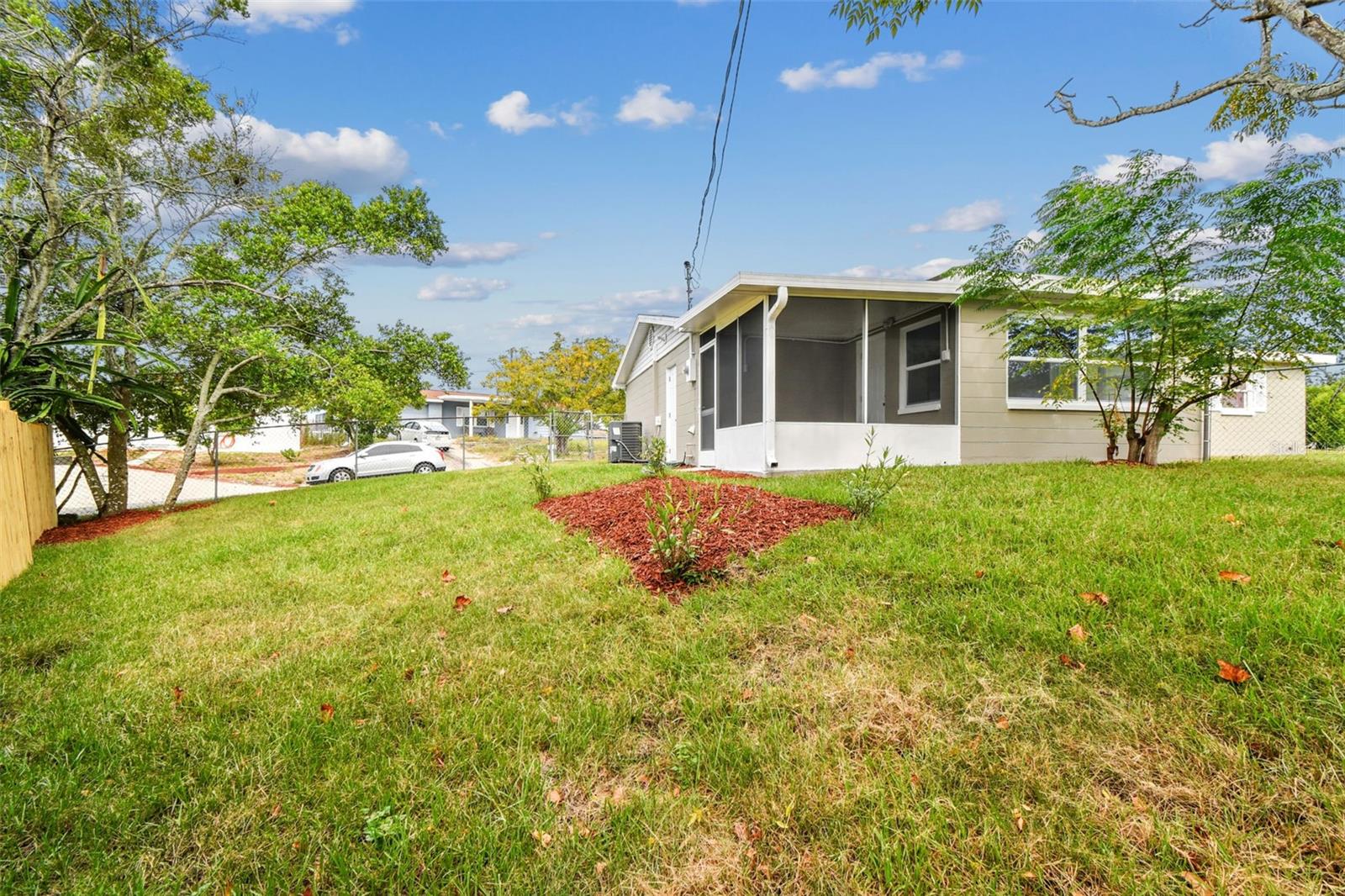 Image 18 of 40 For 3704 Oakhurst Drive