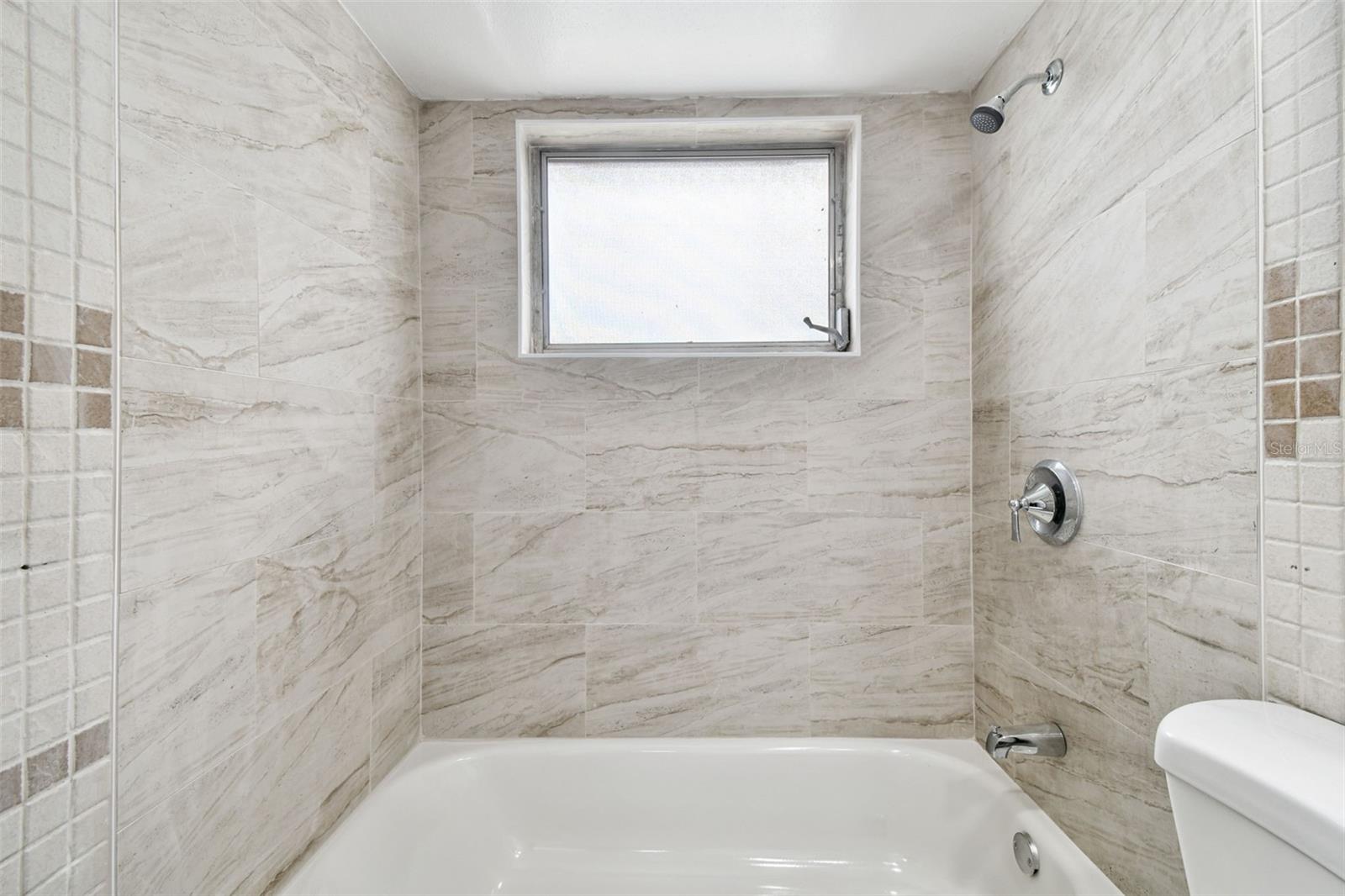 Image 26 of 40 For 3704 Oakhurst Drive