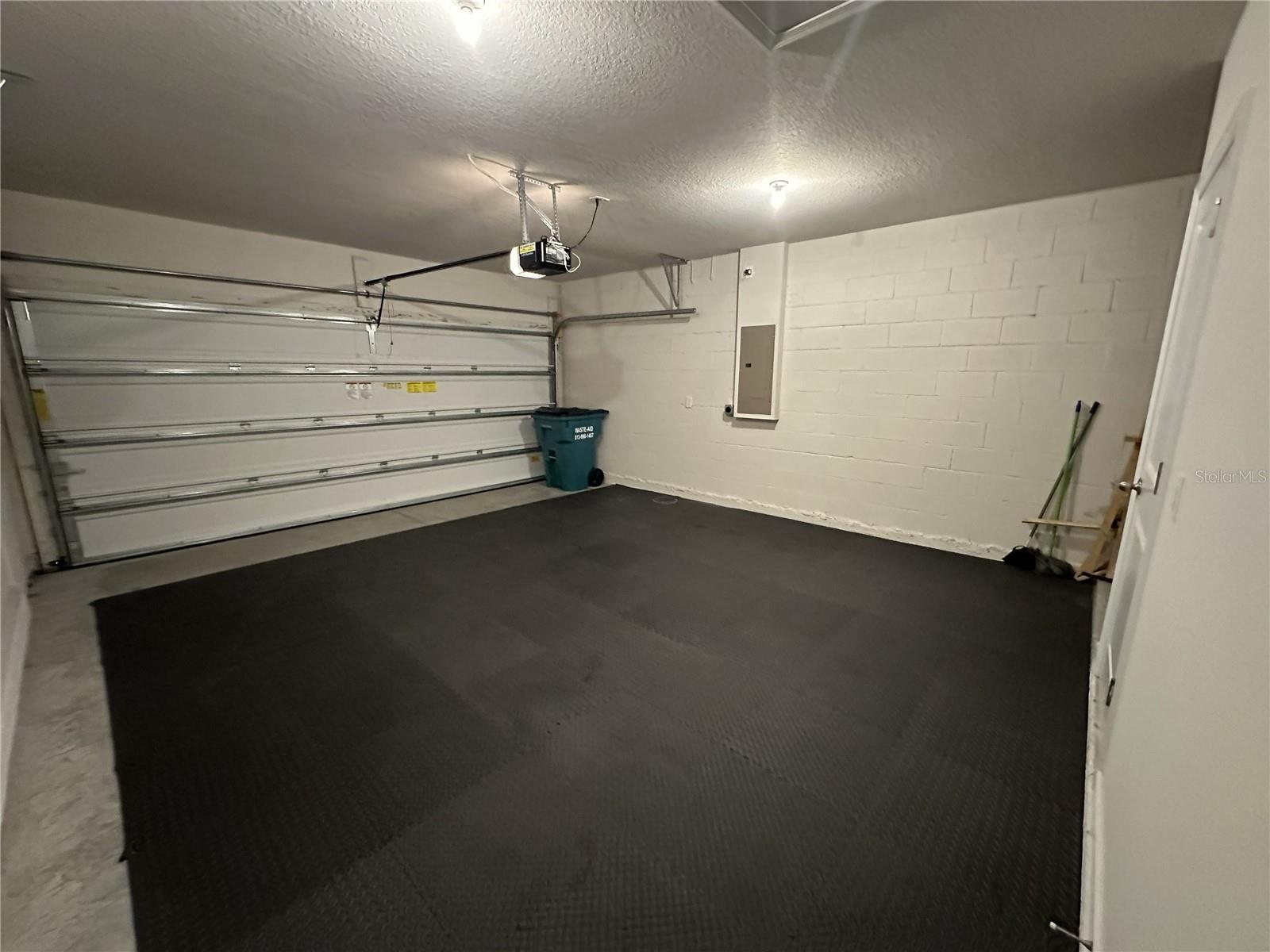 Image 16 of 19 For 17737 Turning Leaf Circle