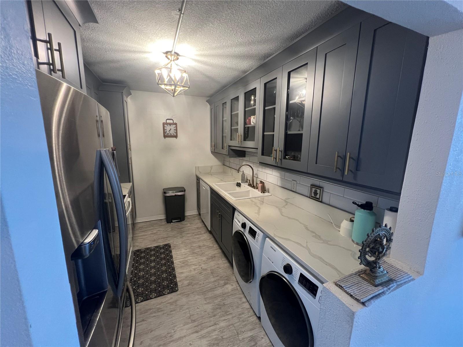 Image 10 of 50 For 3211 Swann Avenue 506