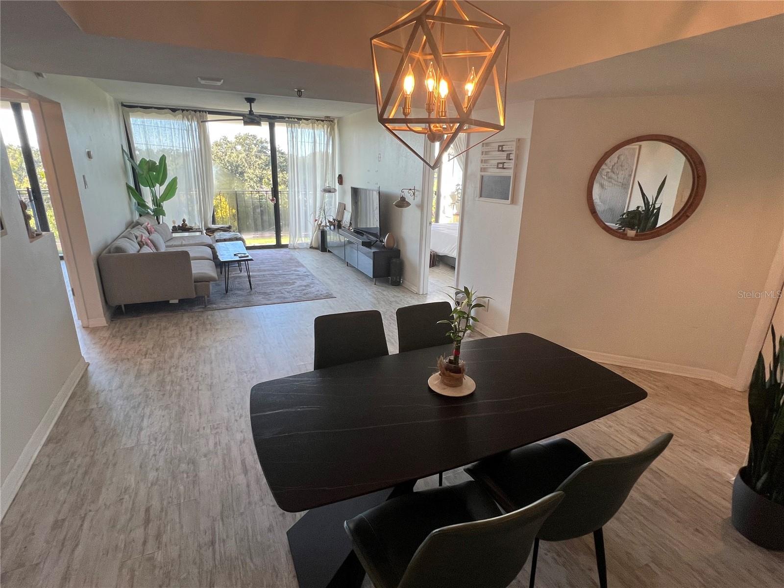 Image 15 of 50 For 3211 Swann Avenue 506